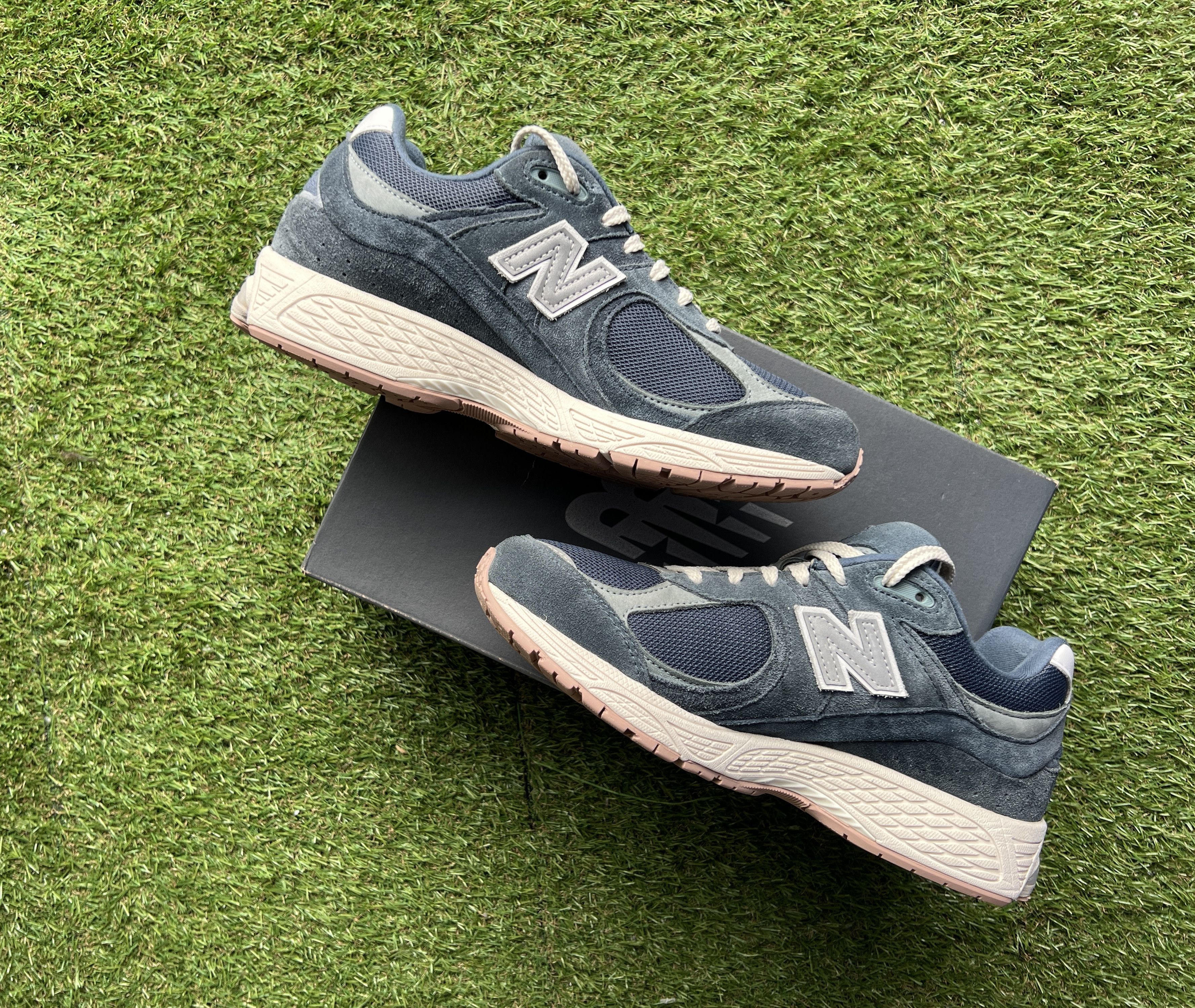 New Balance New Balance 2002R Deep Ocean Sneaker M2002RHC nike adidas Size US 9 / EU 42 - 2 Thumbnail