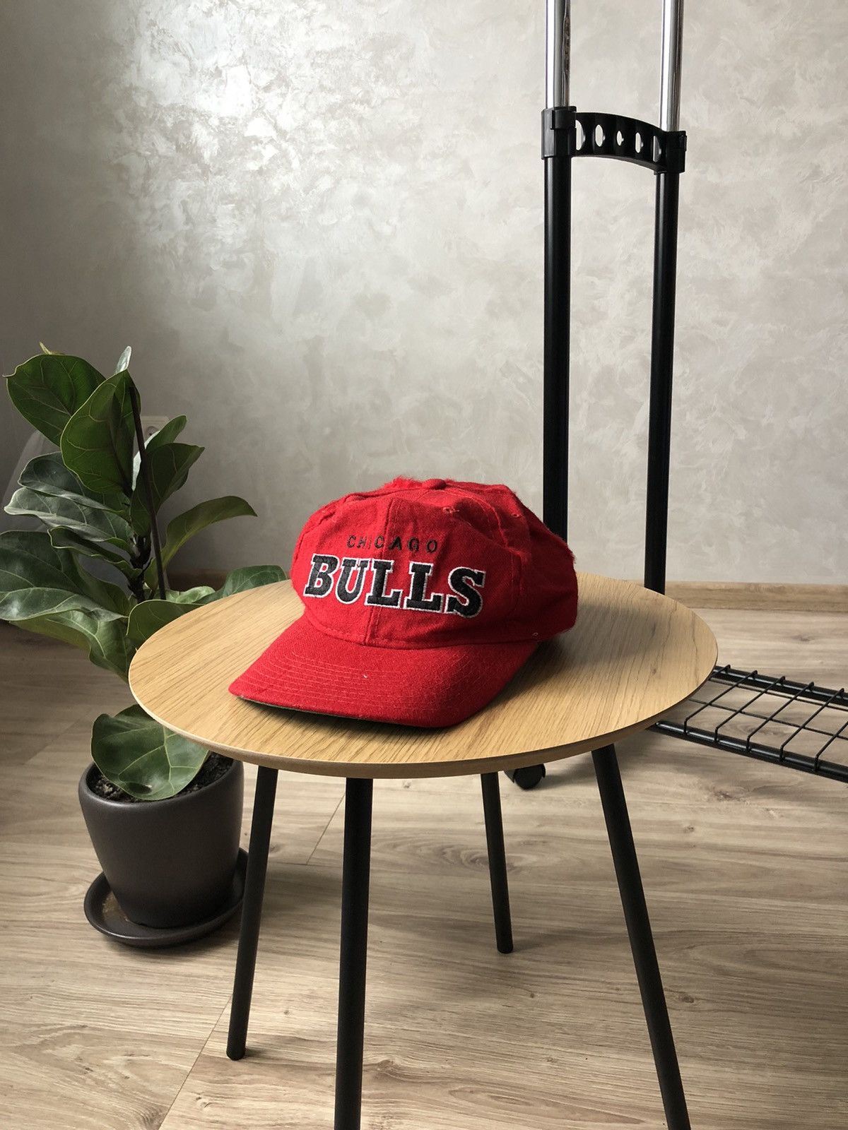 NBA × Starter × Vintage Vintage Starter Chicago Bulls NBA Cap Size ONE SIZE - 1 Thumbnail