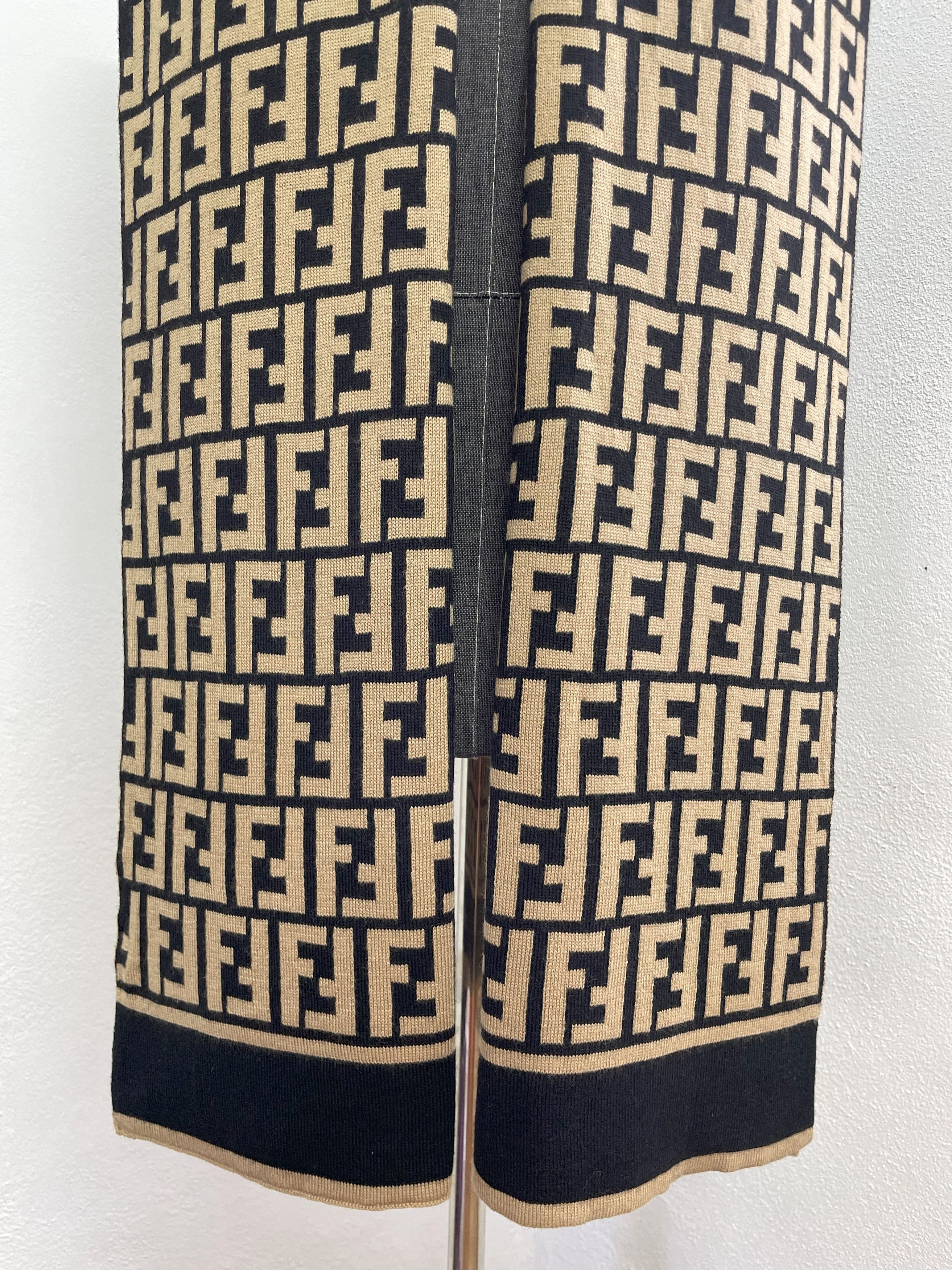 Fendi Fendi Scarf / Muffler - 6126 Size ONE SIZE - 5 Thumbnail