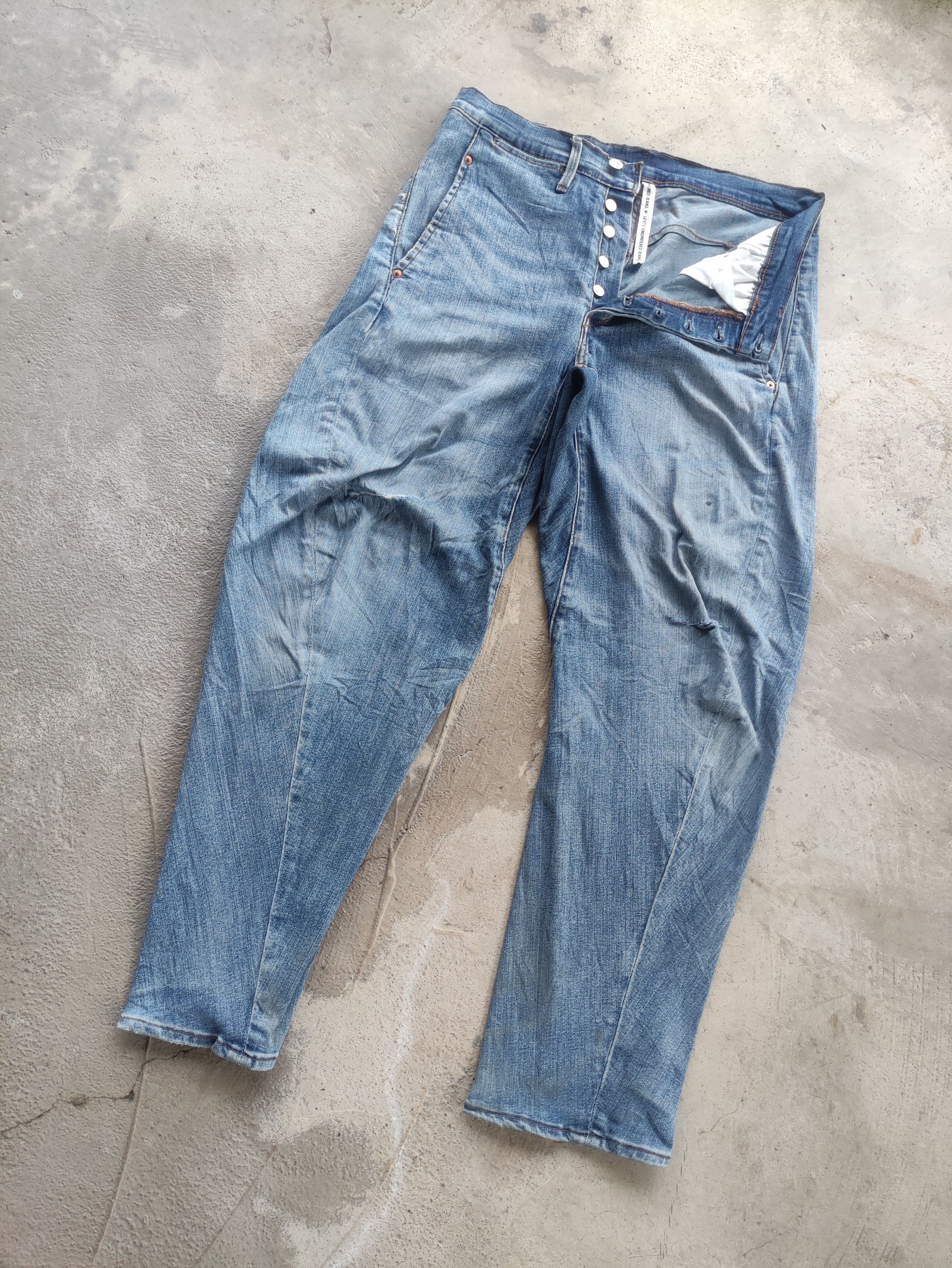 Levi's Vintage Levis Premium Japan Button Jean Distressed Faded Size US 34 / EU 50 - 2 Thumbnail