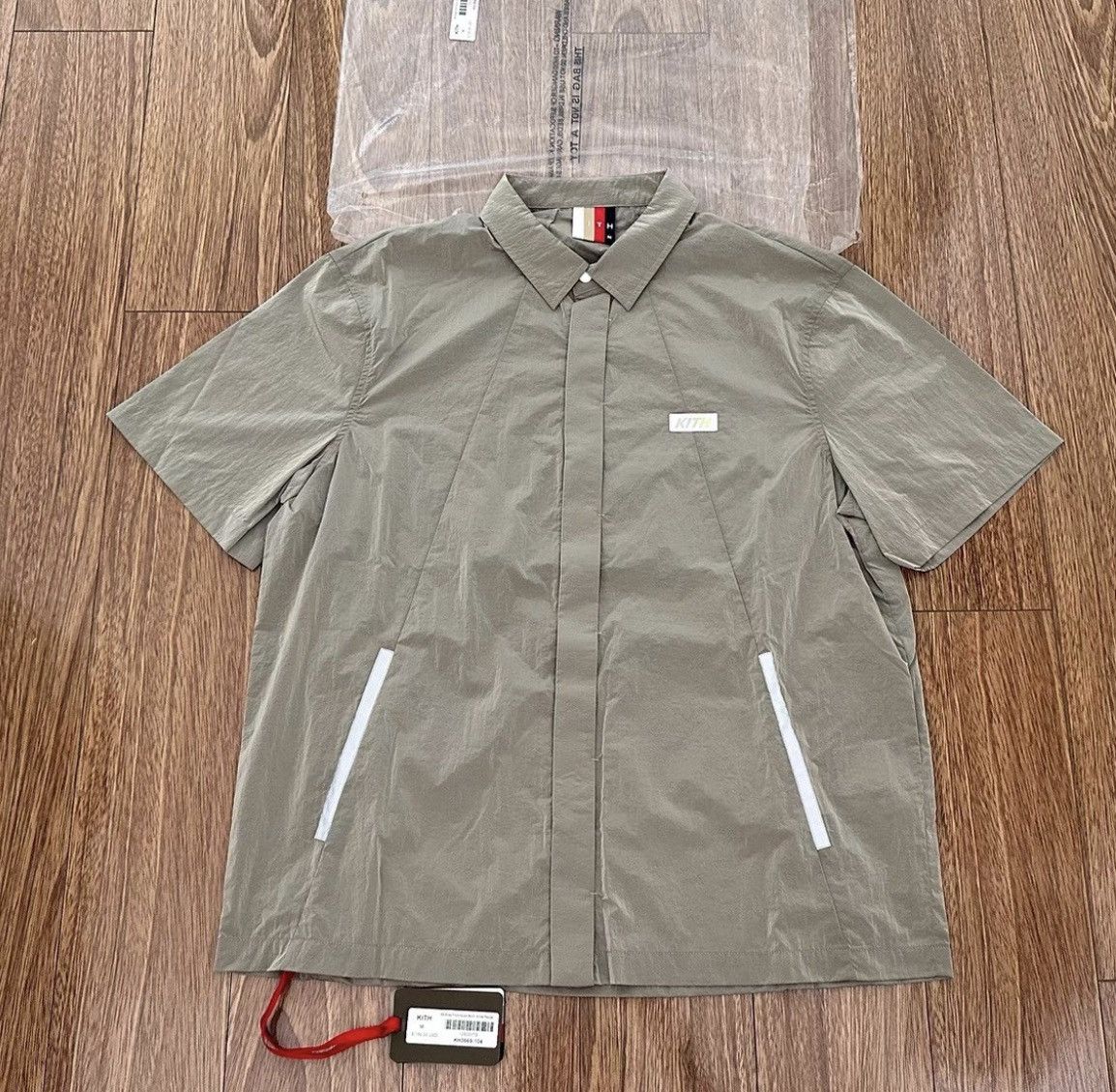 Kith KITH SS SNAIL FRONT NYLON SHIRT Size US M / EU 48-50 / 2 - 1 Thumbnail