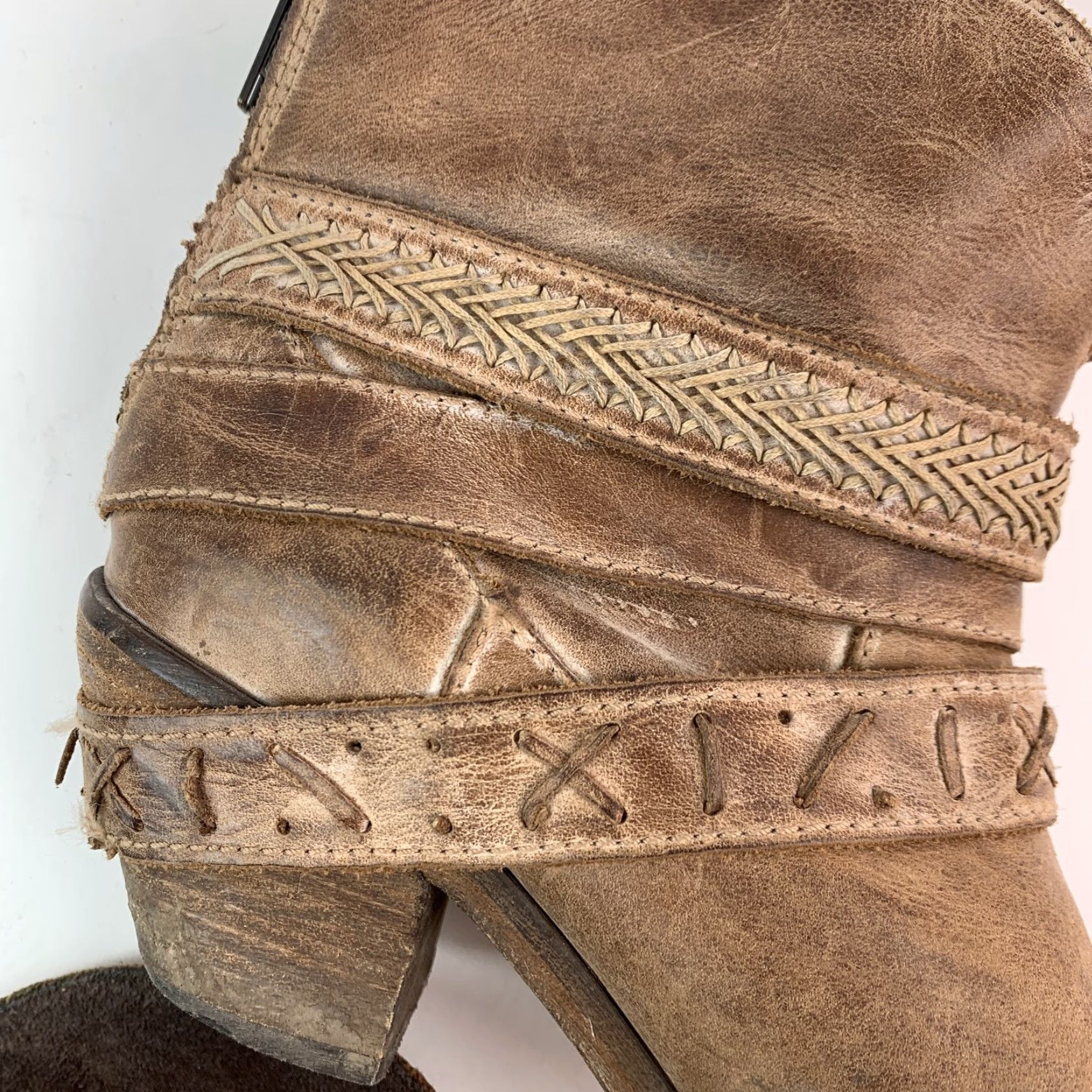 Vintage VINTAGE Corral Brown Distressed Leather Ankle Boots 7.5 Women Western Boot Buckle Zipper Block Heel Colonial? Size US 8 / IT 38 - 6 Thumbnail
