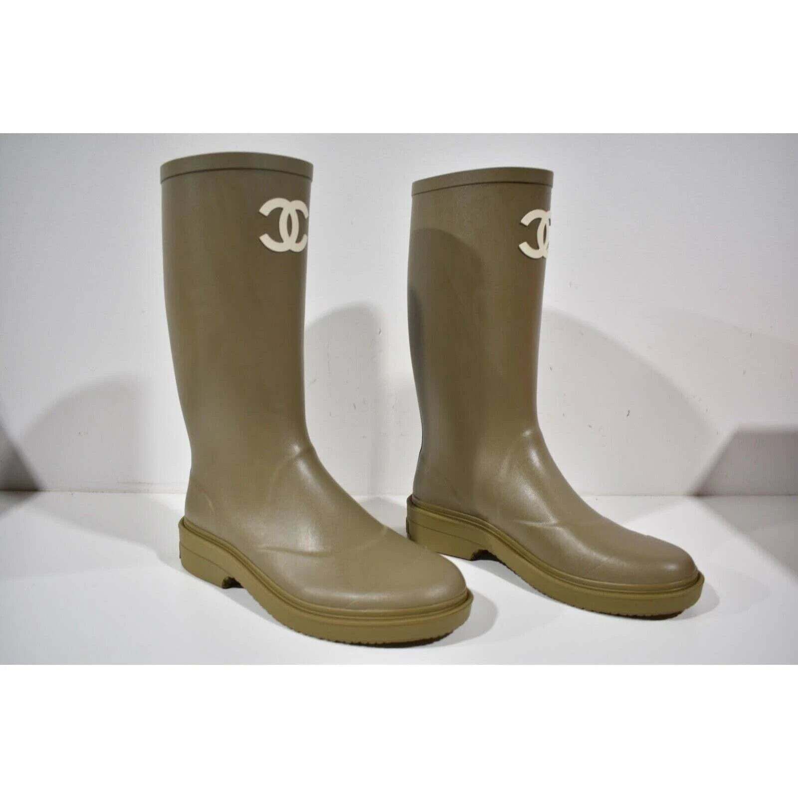 Chanel Chanel 22K Dark Beige White CC Logo High Rubber Rain Boot 40 Size US 10 / IT 40 - 5 Thumbnail