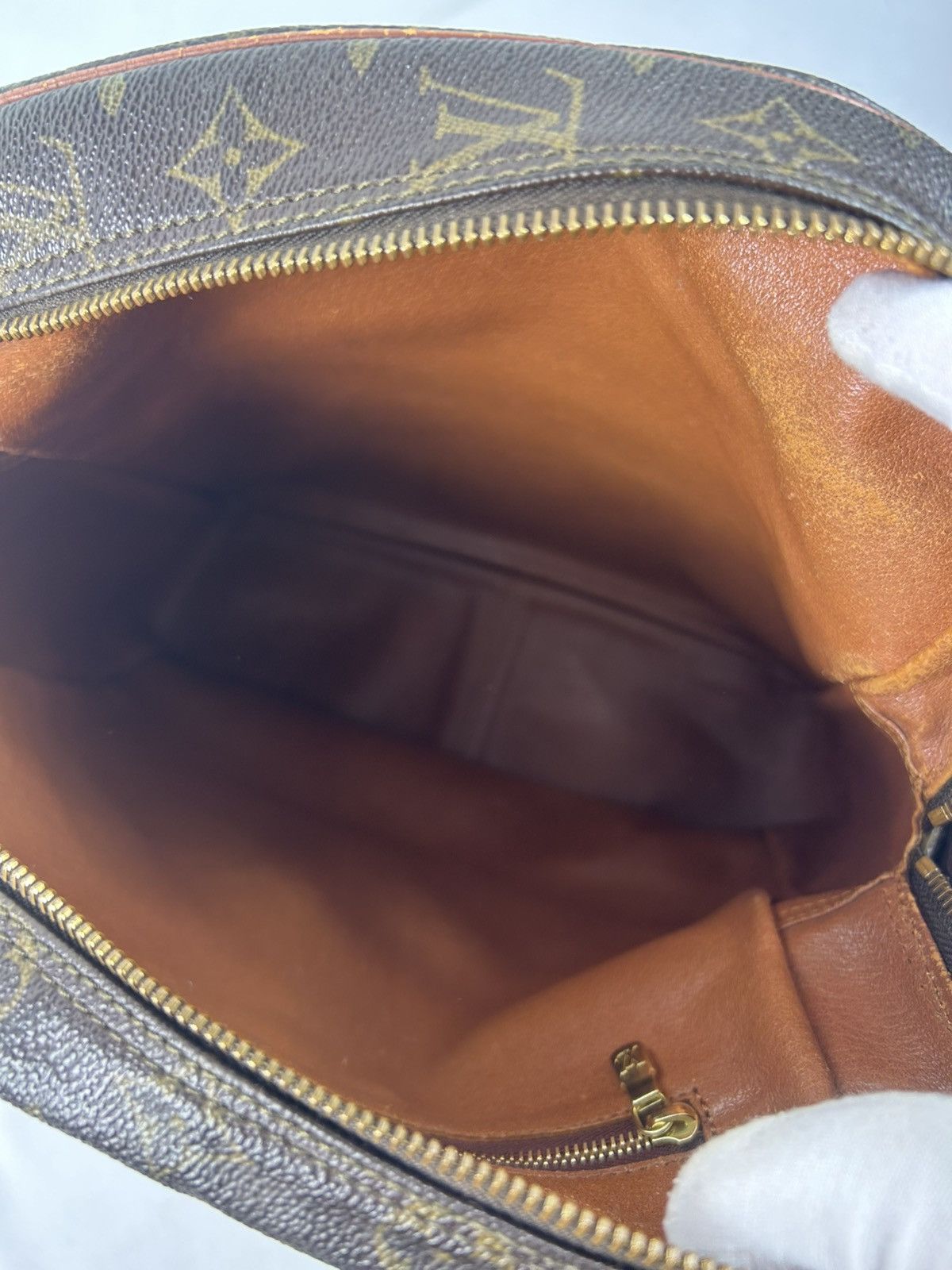 Louis Vuitton Louis Vuitton Monogram Crossbody Bag Size ONE SIZE - 3 Thumbnail