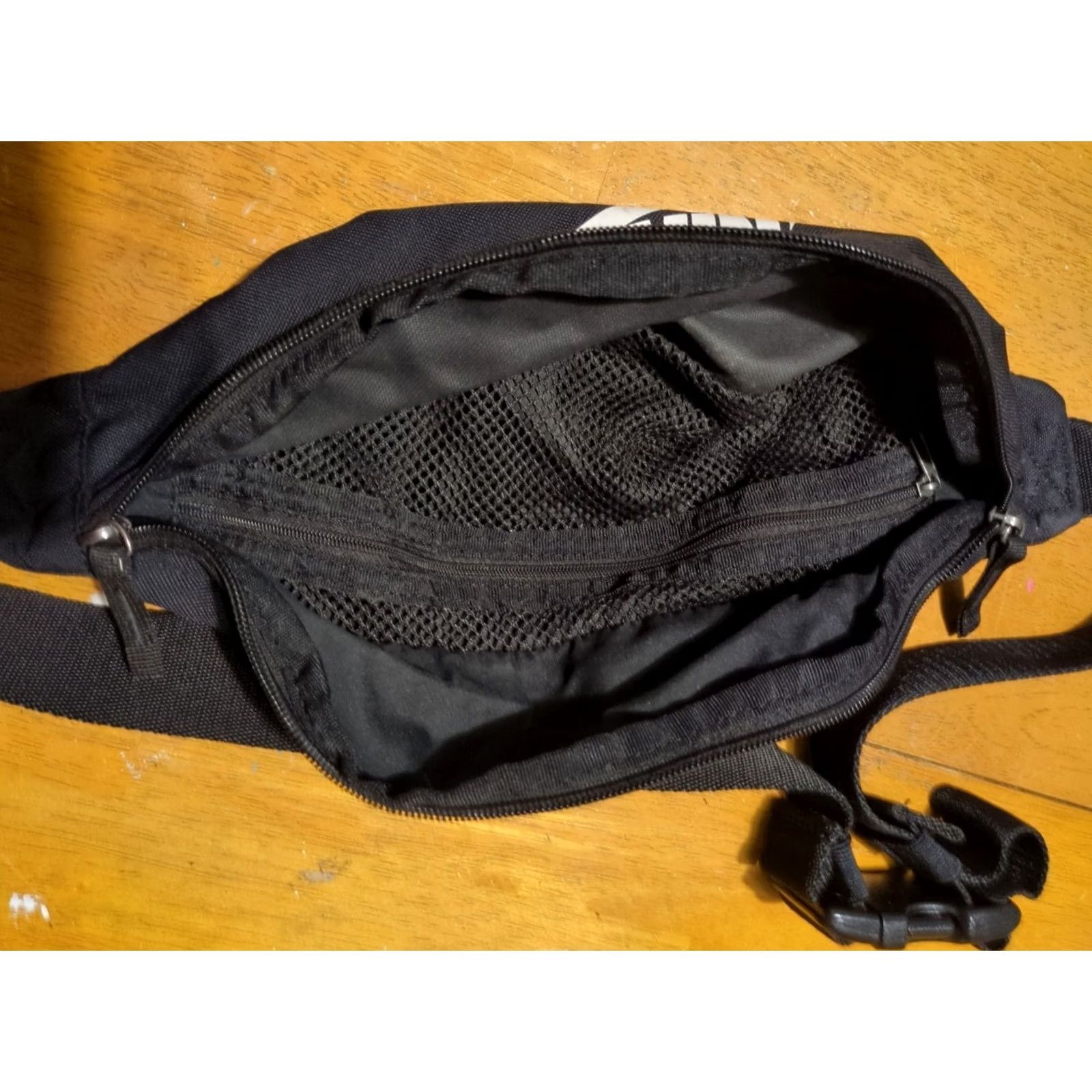 Nike Nike Heritage Fanny Pack Hip Waist Belt Crossbody Black Zip Men Large Adjustable Strap Polyester Nike Crossbody Waistpack Size ONE SIZE - 4 Thumbnail