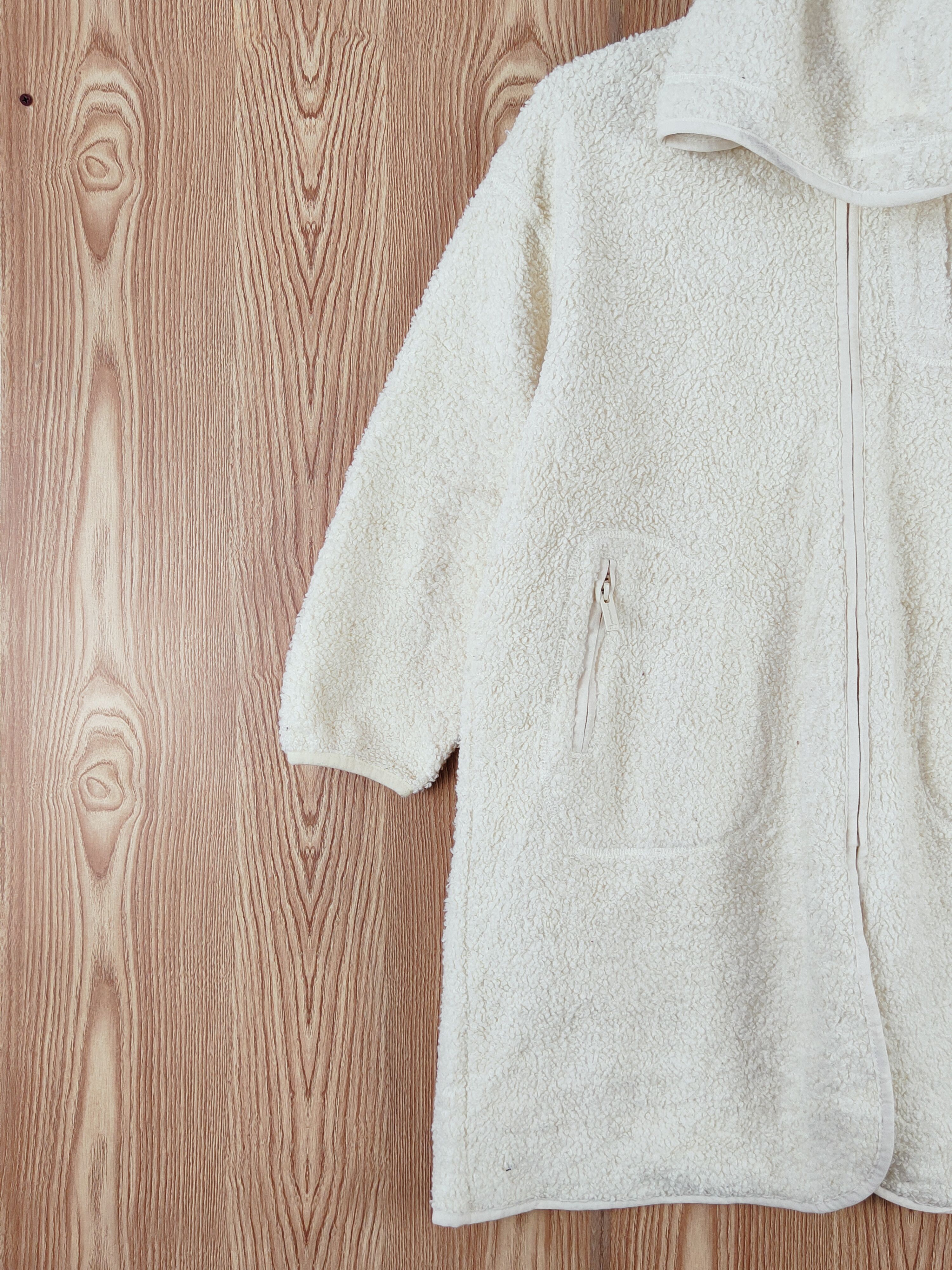 GU × Undercover GU ❌ Undercover Ivory Fur Hoodie Sweater COLLABORATION STUFF Size L / US 10 / IT 46 - 3 Thumbnail
