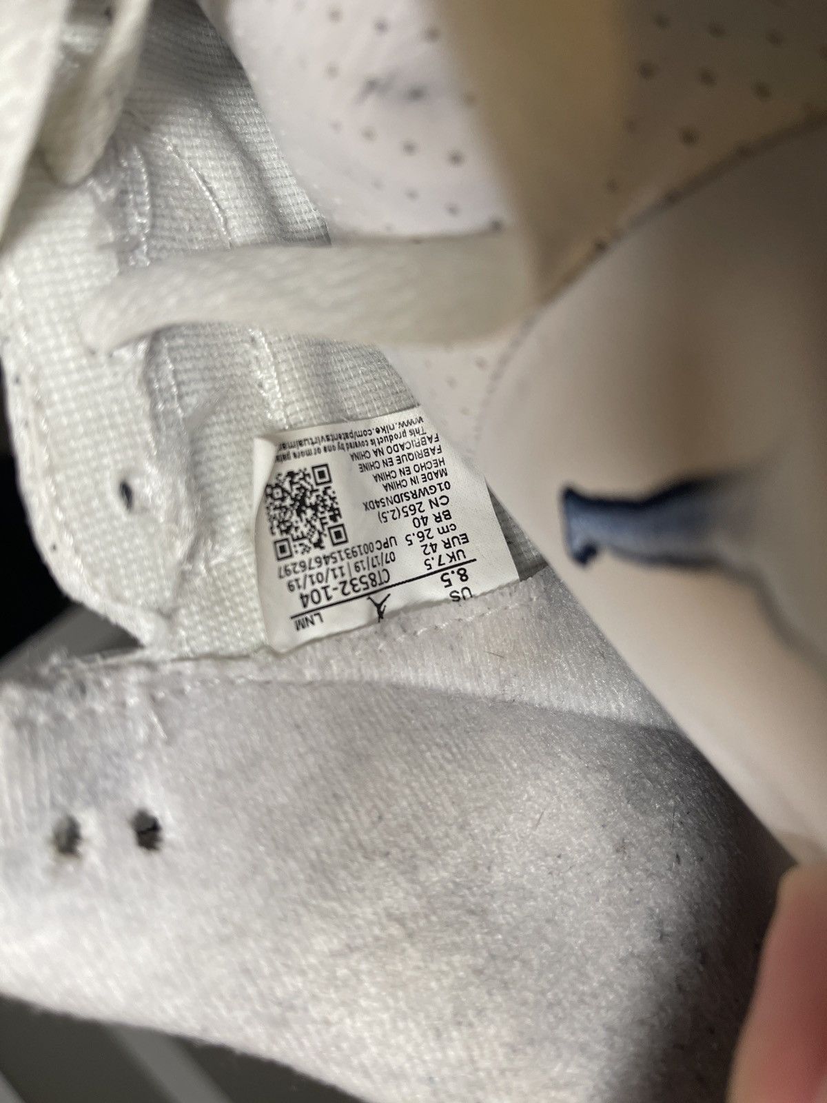 Jordan Brand × Nike Air Jordan 3 Retro UNC Size 8.5 (EU42) Size US 8.5 / EU 41-42 - 6 Thumbnail