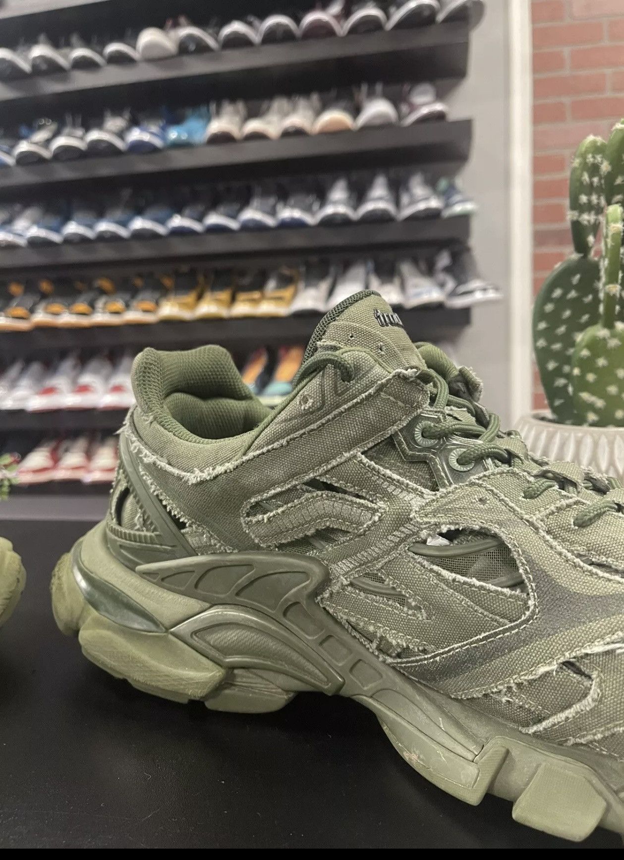 Balenciaga Size 13 - Balenciaga Track2 Sneakers Khaki Green 46EU Size US 13 / EU 46 - 7 Thumbnail