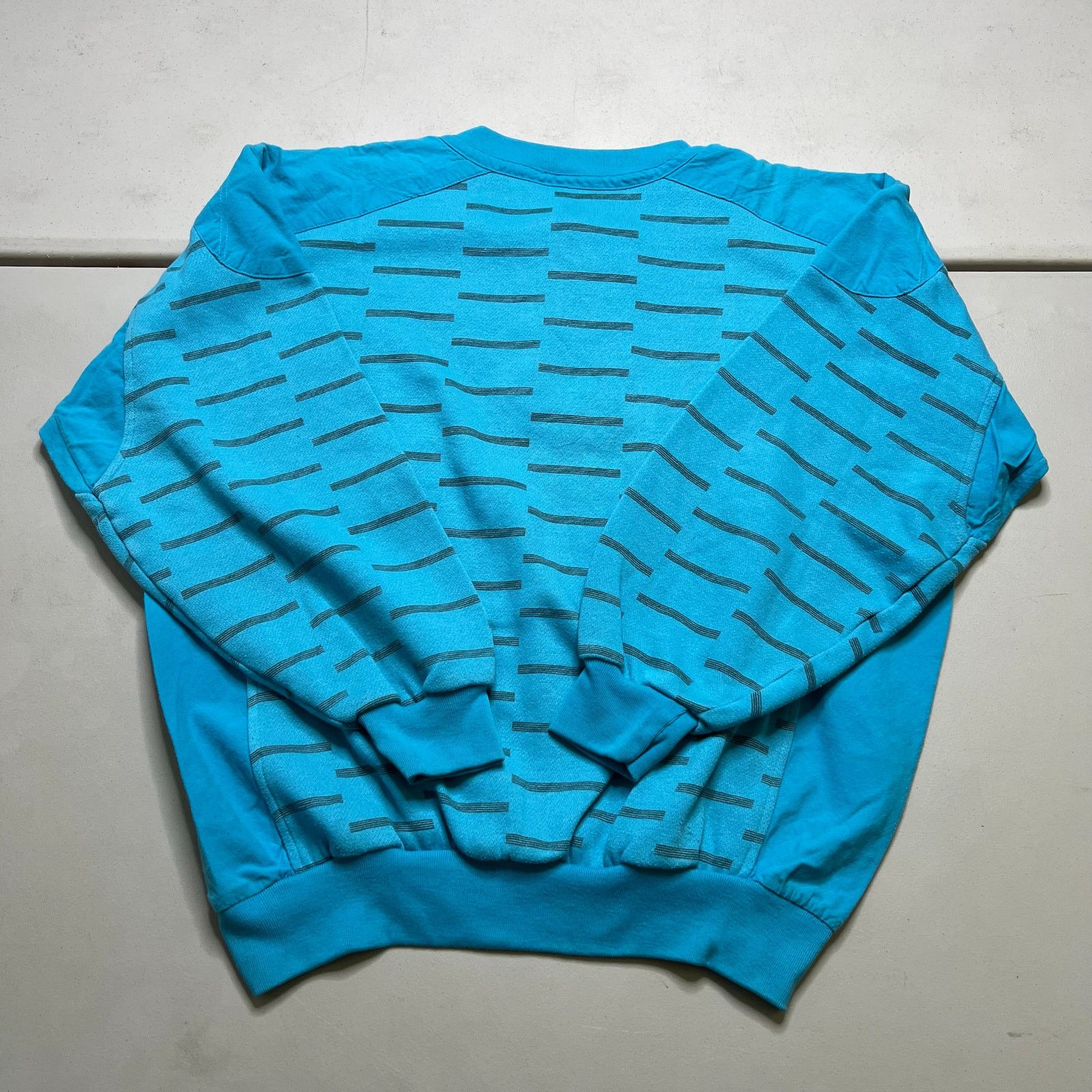Vintage Vintage Blue Patterned Henley Sweatshirt Velcro Neck Men’s L Size US L / EU 52-54 / 3 - 7 Thumbnail