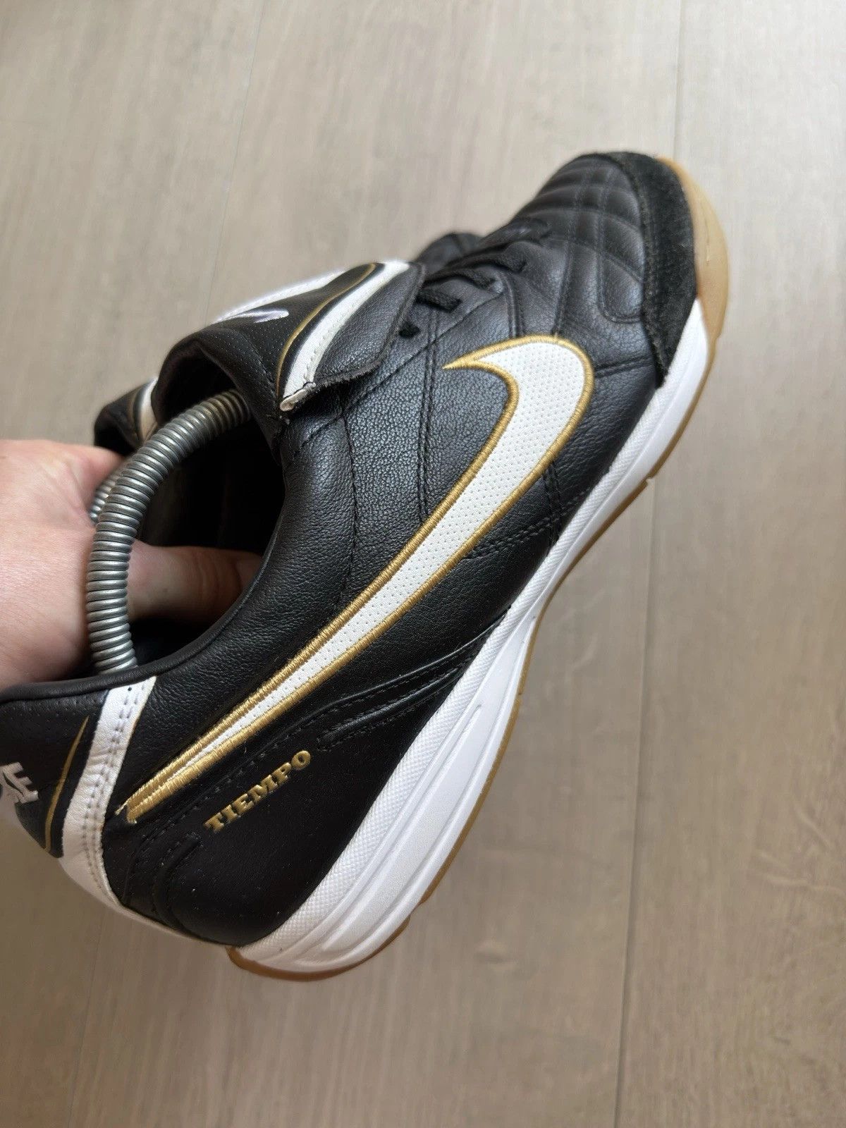 Nike Nike Tiempo leather Shoes Indoor Cleats Soccer Football Mens Size US 11 / EU 44 - 8 Thumbnail