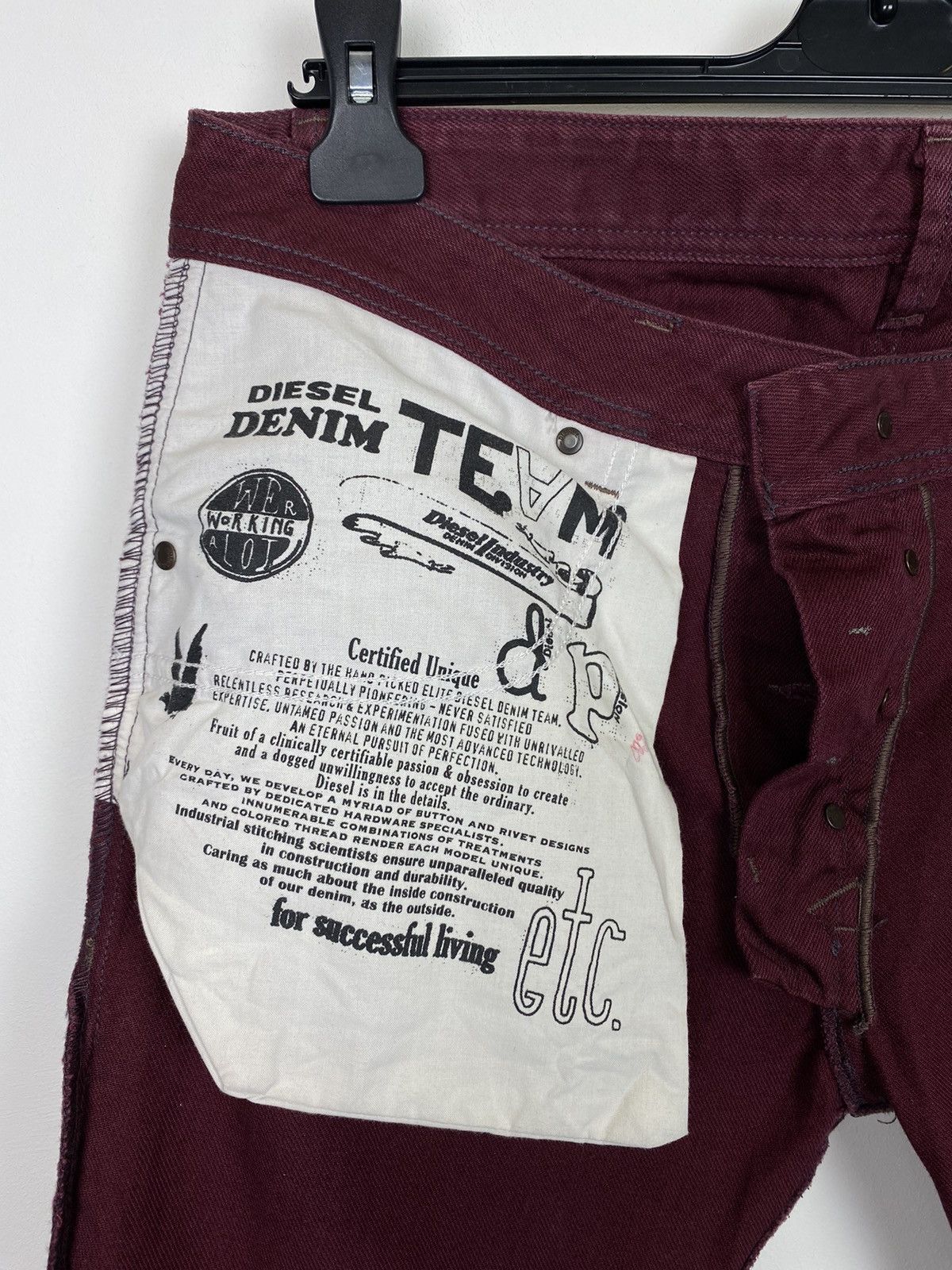 Diesel Vintage Y2K Diesel Darron Jeans Size 33/32 Luxury Brand Red Size US 33 - 11 Thumbnail