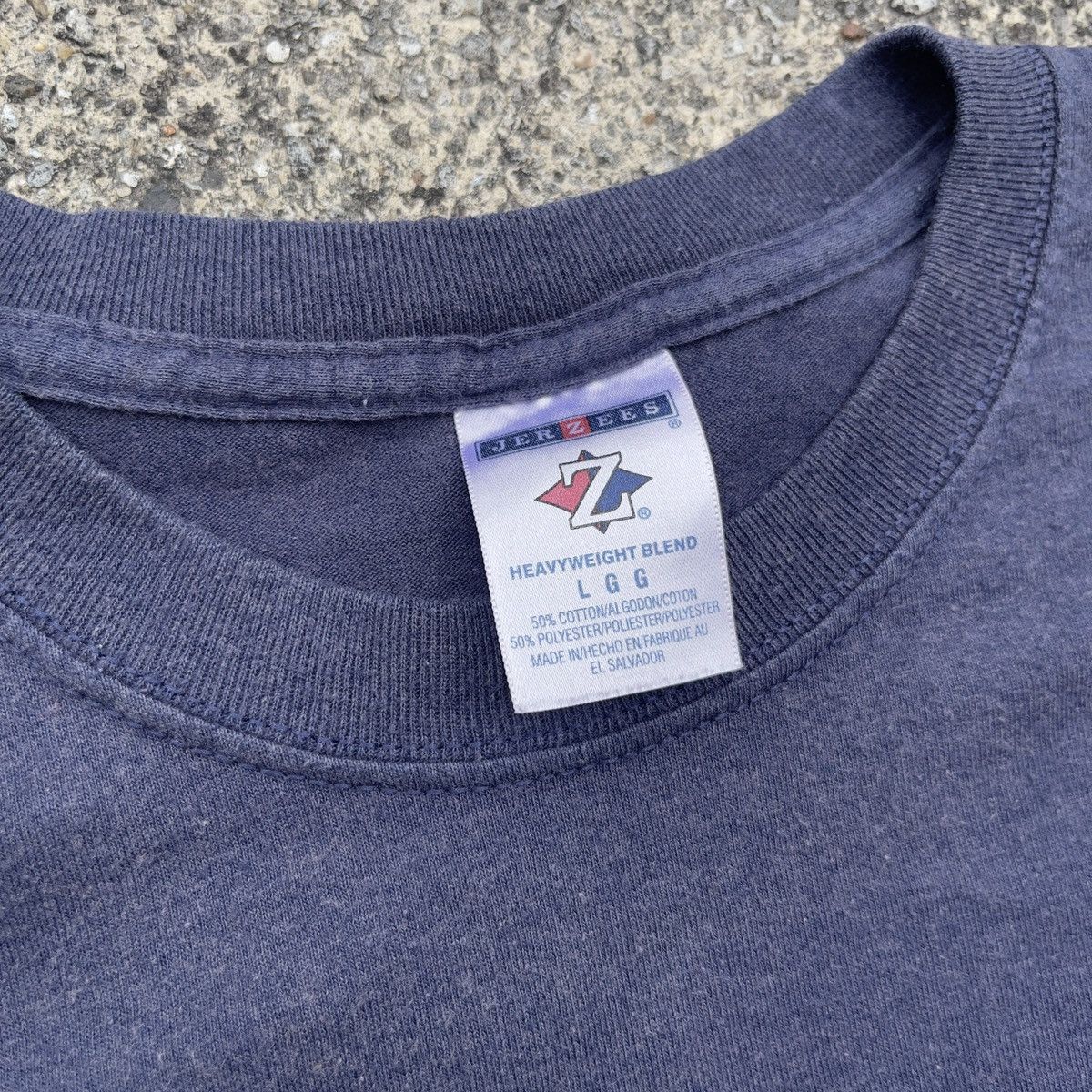 Jerzees × Vintage Vintage 90s JERZEES Faded Navy Blank Shirt Size US L / EU 52-54 / 3 - 3 Thumbnail