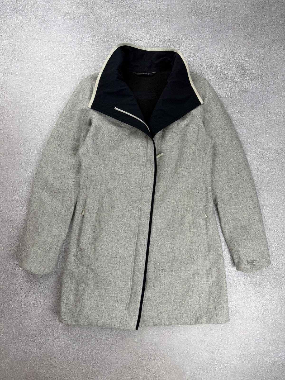 Arc'teryx Arcteryx Women’s Wool Coat Jacket Size S Size S / US 4 / IT 40 - 2 Thumbnail