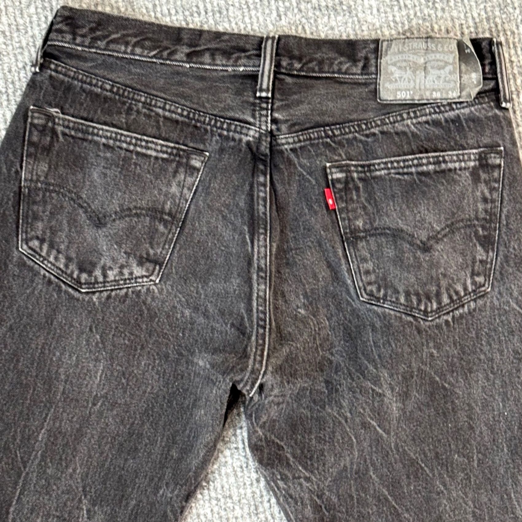 Levi's Levi's 501 Jeans Mens Straight Leg Black Wash Distressed Denim Button Fly 36x31 Size US 36 / EU 52 - 2 Thumbnail