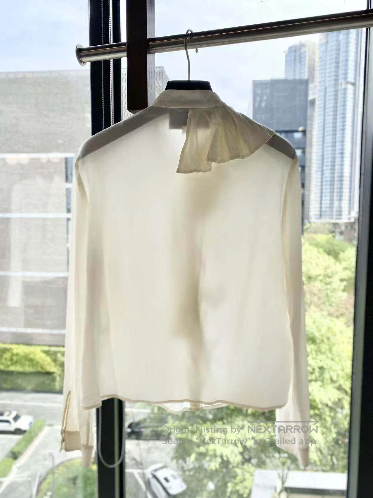 Gucci Guicci Double G gold buttoned shirt| Size XS / US 0-2 / IT 36-38 - 3 Thumbnail