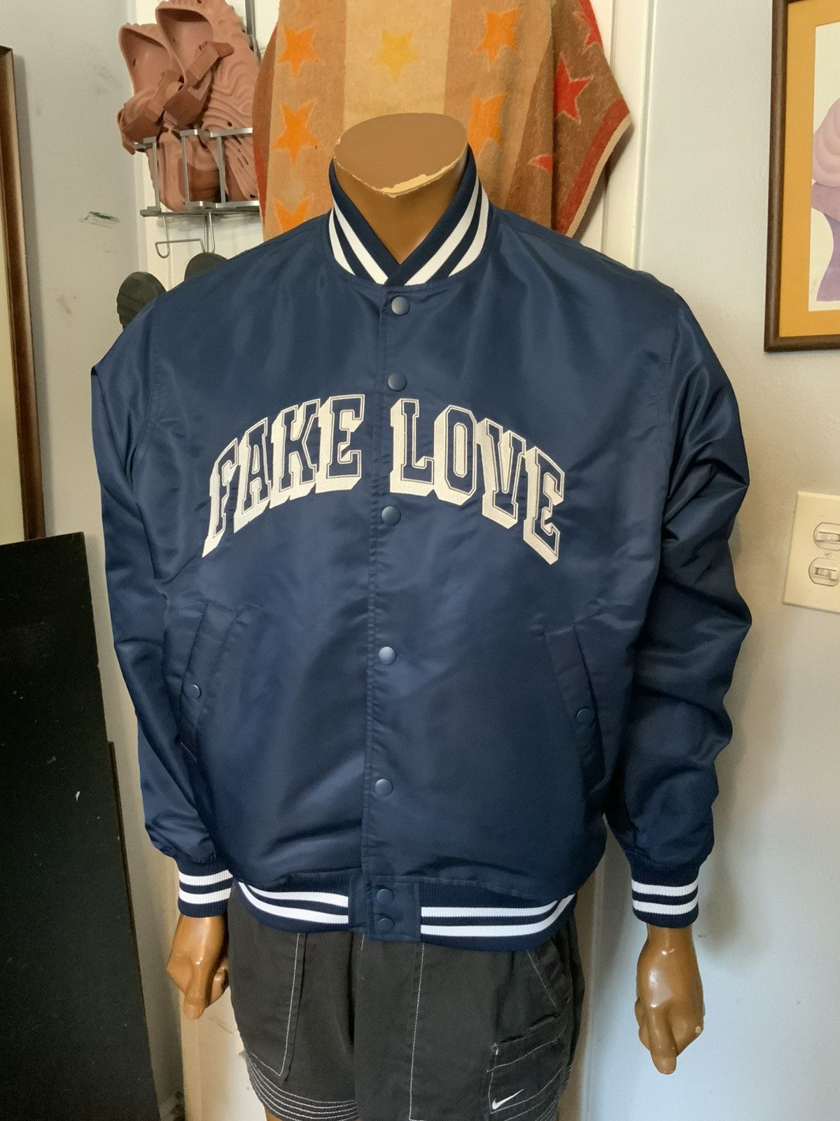 Other BTS Bangtan Boys Fake Love VS Stadium Jumper Varsity Jacket Size US L / EU 52-54 / 3 - 8 Thumbnail