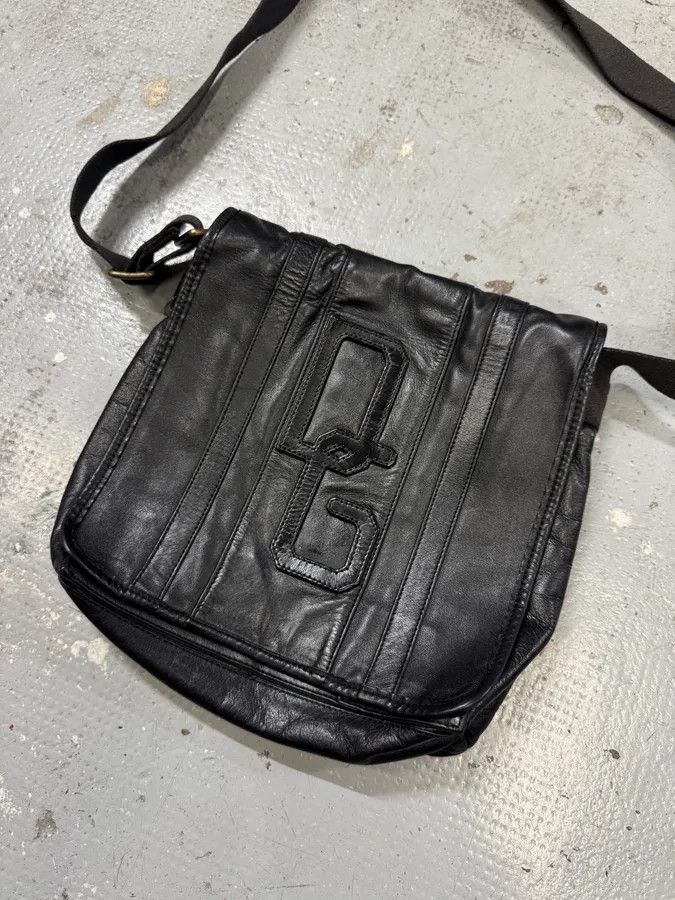 Dolce & Gabbana 2000s Dolce & Gabbana Black Leather Shoulder Bag Size ONE SIZE - 4 Thumbnail