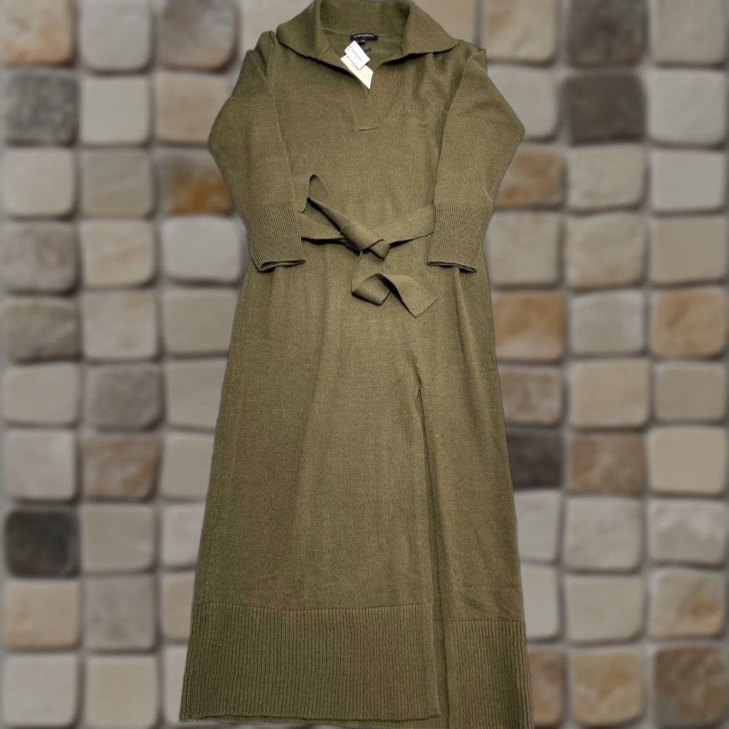 Banana Republic Banana Republic Maxi Sweater Dress Womens M Green Belted Front Slit Casual Travel Knit Size M Size M / US 6-8 / IT 42-44 - 1 Thumbnail
