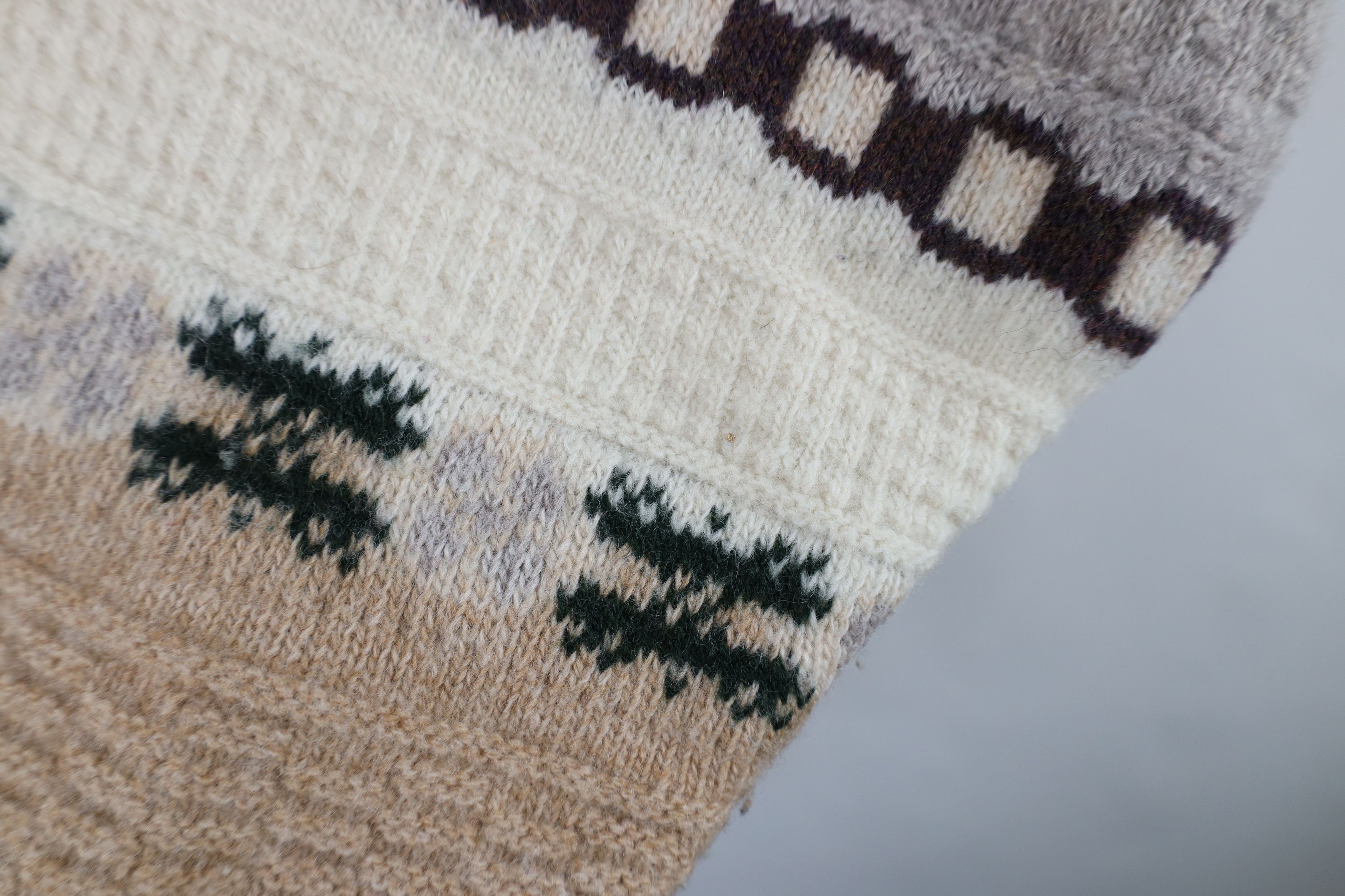 Vintage Vintage 90s Streetwear Knit Fair Isle V-Neck Sweater USA Size US XL / EU 56 / 4 - 7 Thumbnail