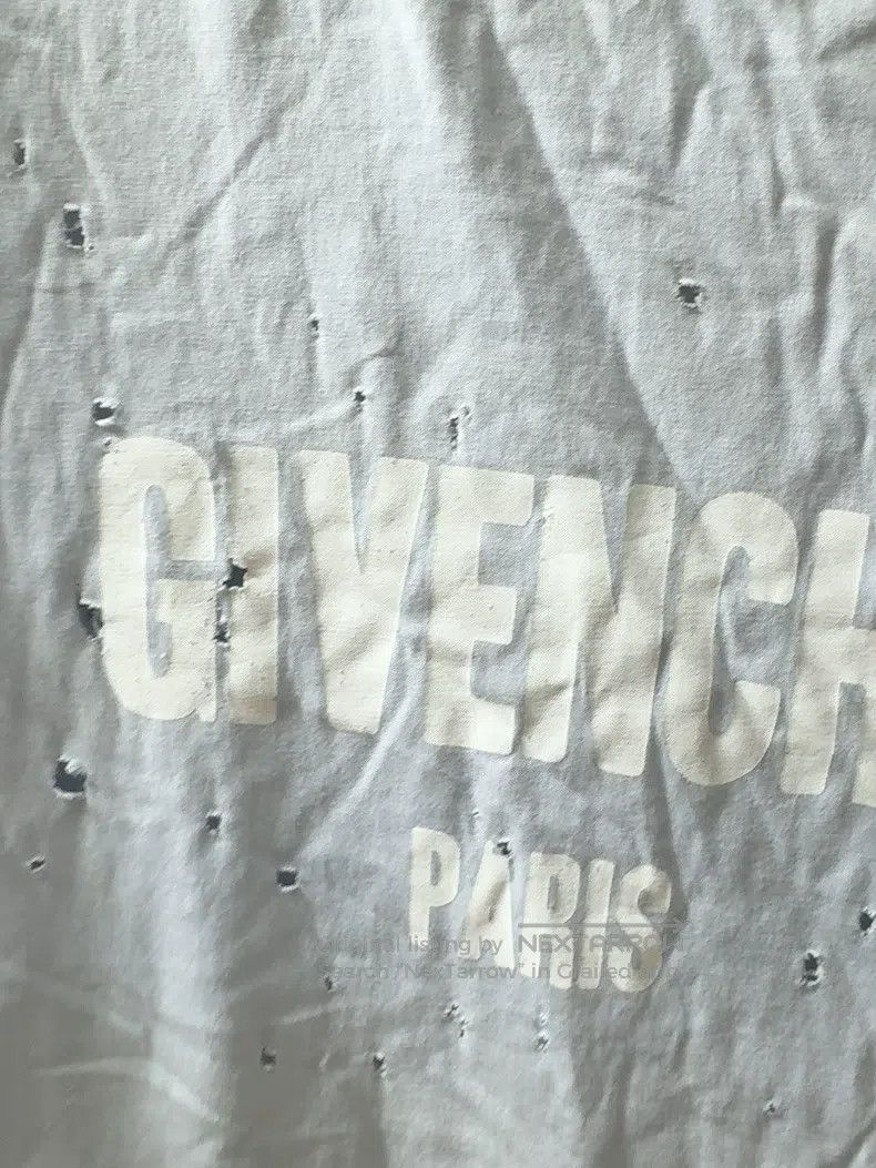 Givenchy Givenchy White Hole Short Sleeve T-shirt Size US XS / EU 42 / 0 - 4 Thumbnail