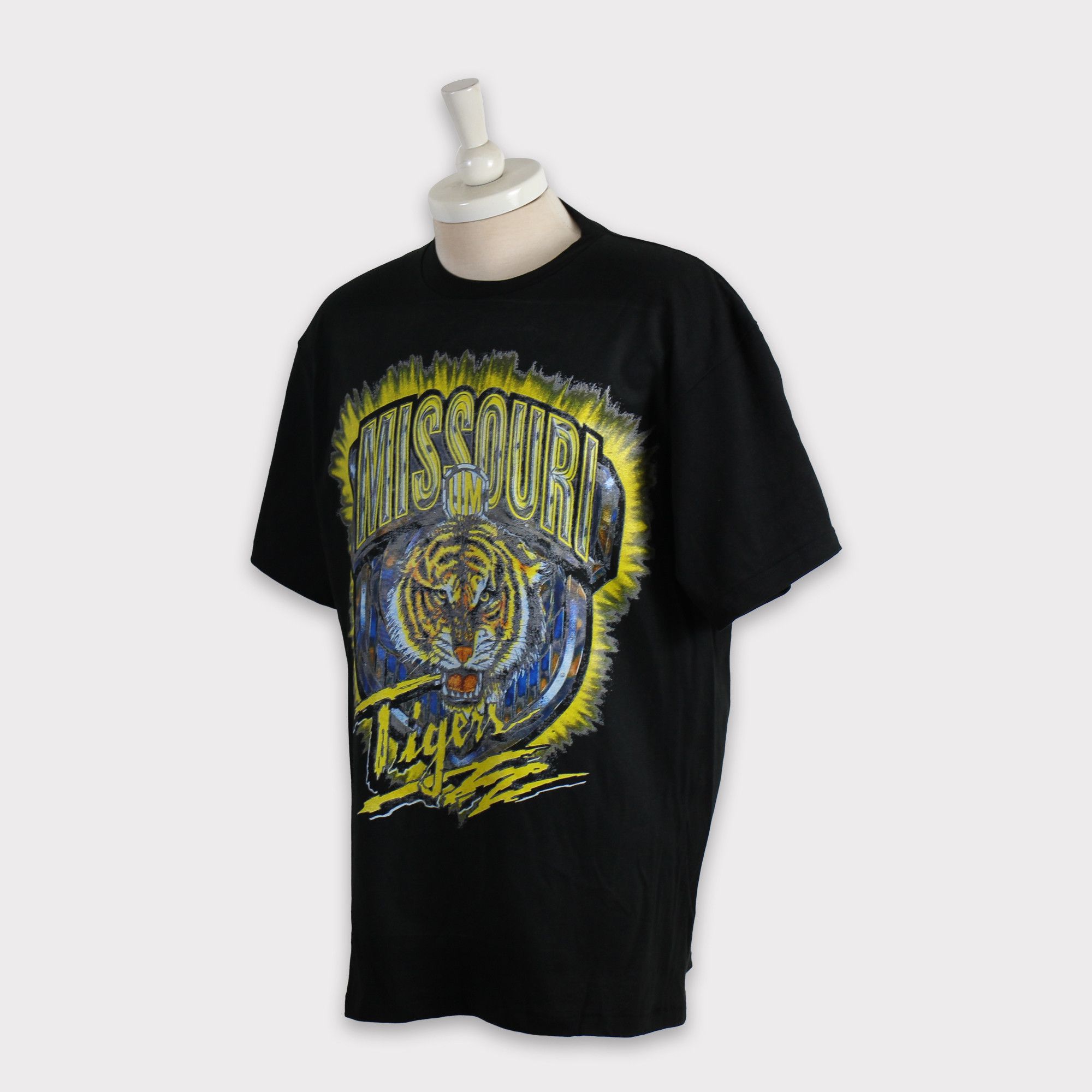 NCAA Missouri Tigers Tshirt/Hoodie/Sweatshirt/Shirt Size US XL / EU 56 / 4 - 3 Thumbnail