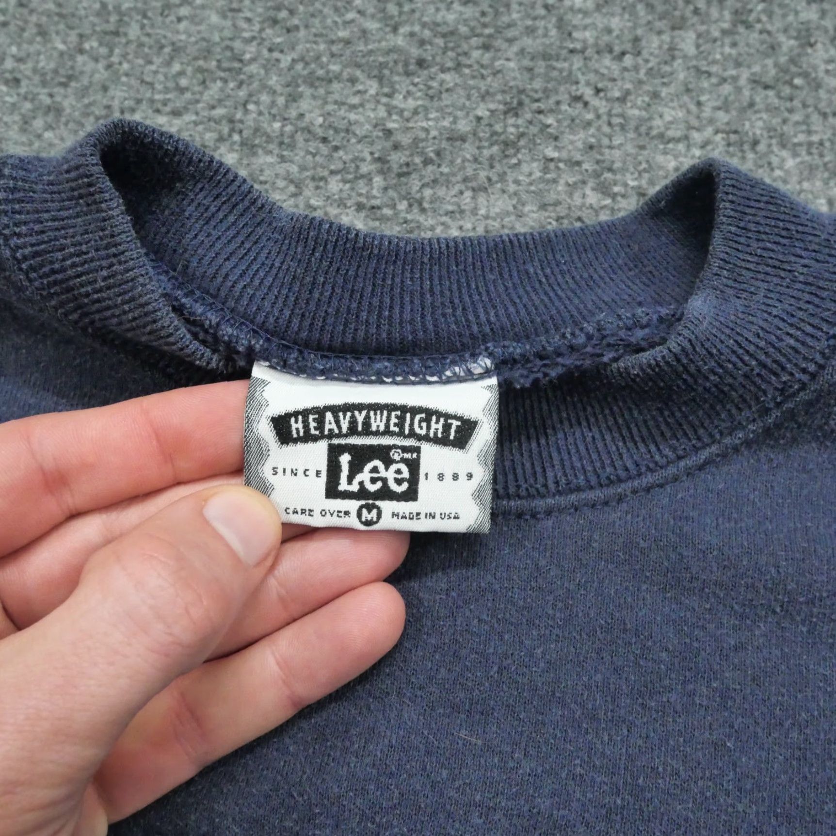 Lee VINTAGE Lee Sweatshirt Adult Medium Blue Pullover Embroidered 90s Mens M Crew Neck Long Sleeve Knitted Fleece Cotton Polyester Size US M / EU 48-50 / 2 - 4 Thumbnail