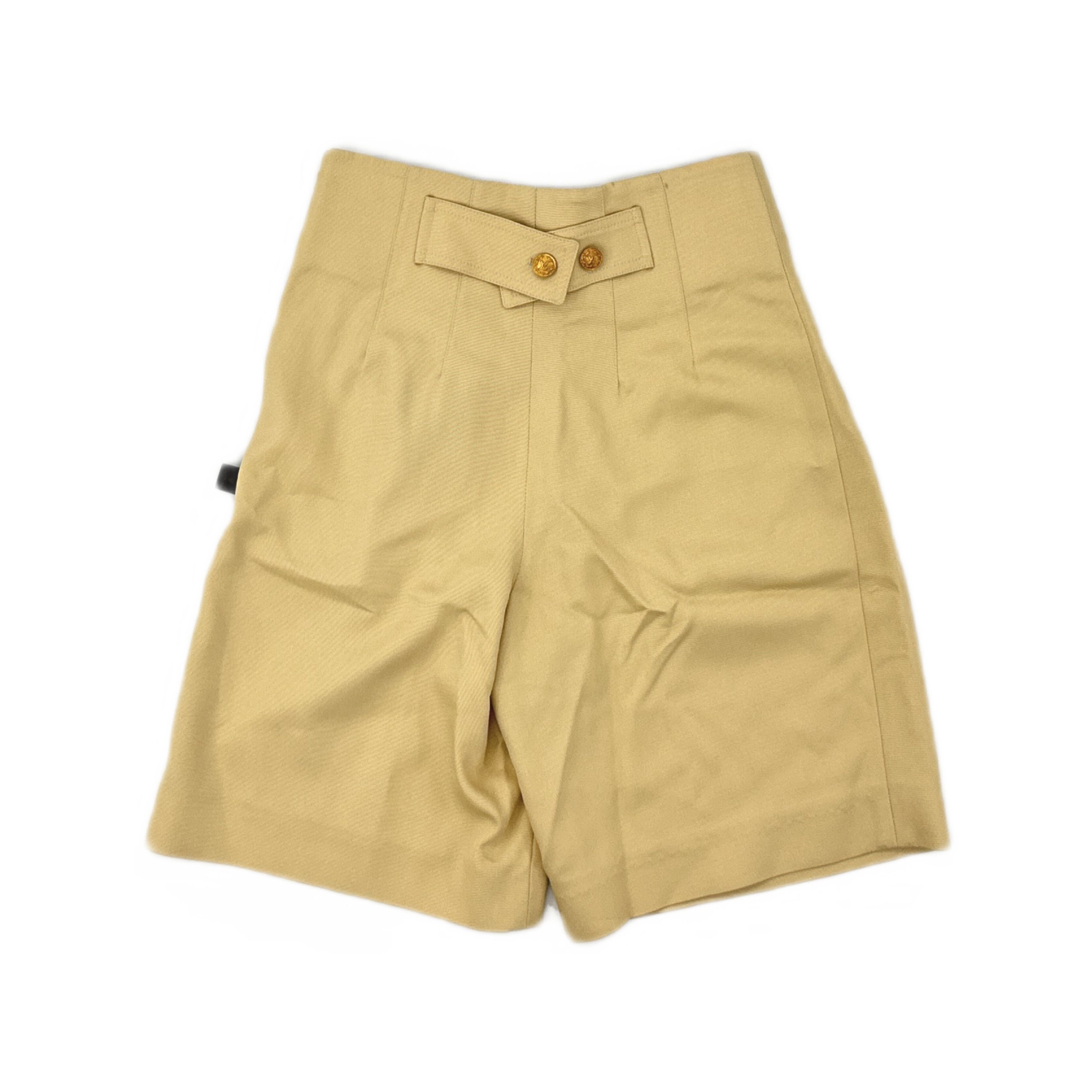 Louis Vuitton Louis Vuitton Beige Pleated Shorts Size 36 Size 25" / US 0 / IT 36 - 1 Thumbnail