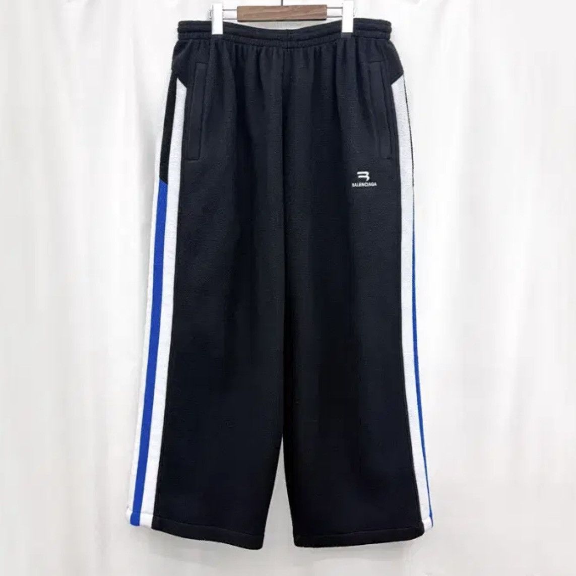 Balenciaga Balenciaga Sporty B Oversized Track Sweatpants | Grailed