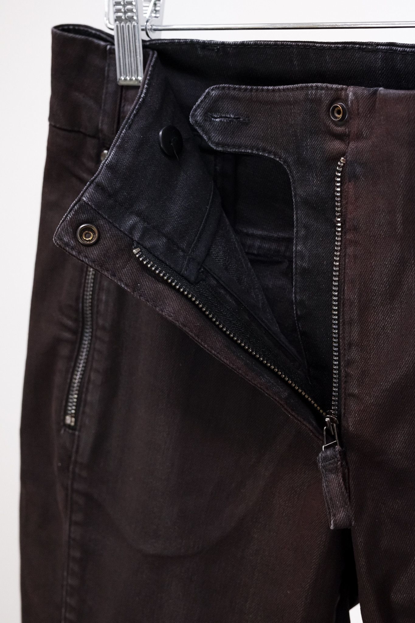Annette Gortz Annette Gortz AW/14 Road Burgundy Waxed Zip-Pocket Jeans Size 30" / US 8 / IT 44 - 9 Thumbnail