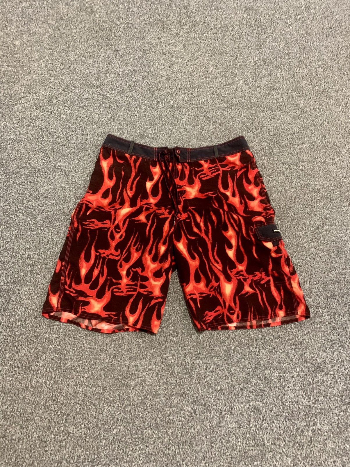 Quiksilver Vintage Flame Quiksilver Surf Shorts Size US 36 / EU 52 - 1 Thumbnail
