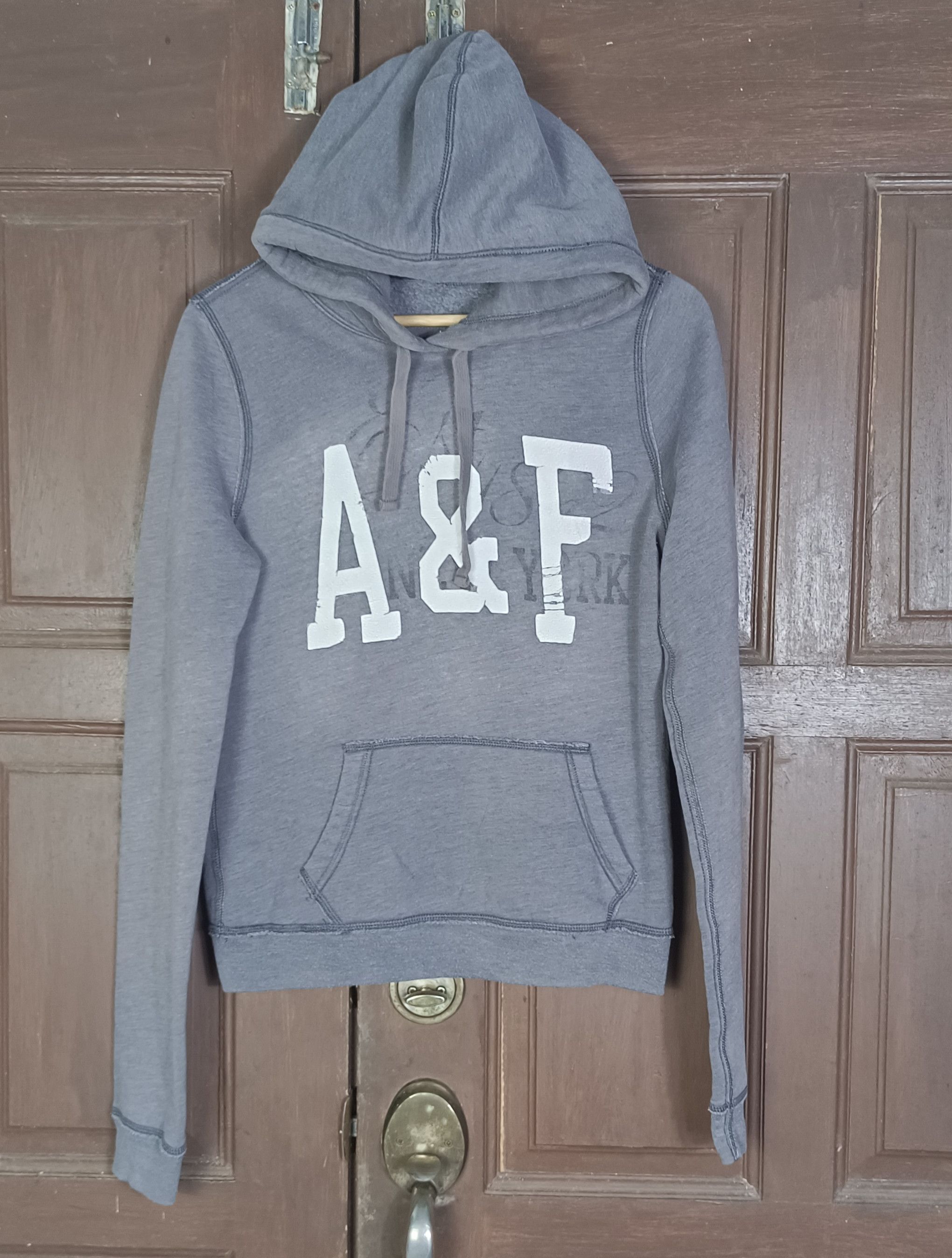 Abercrombie & Fitch × Vintage Abercrombie & Fitch Spell Out Hoodie Size US S / EU 44-46 / 1 - 1 Thumbnail