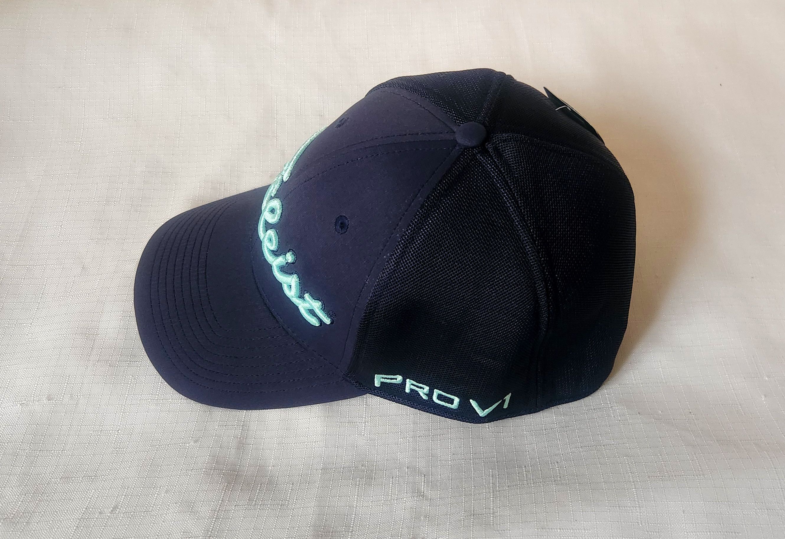 Titleist Titleist Tour Performance Golf Hat FJ Pro V1 Fitted M/L Size ONE SIZE - 2 Thumbnail