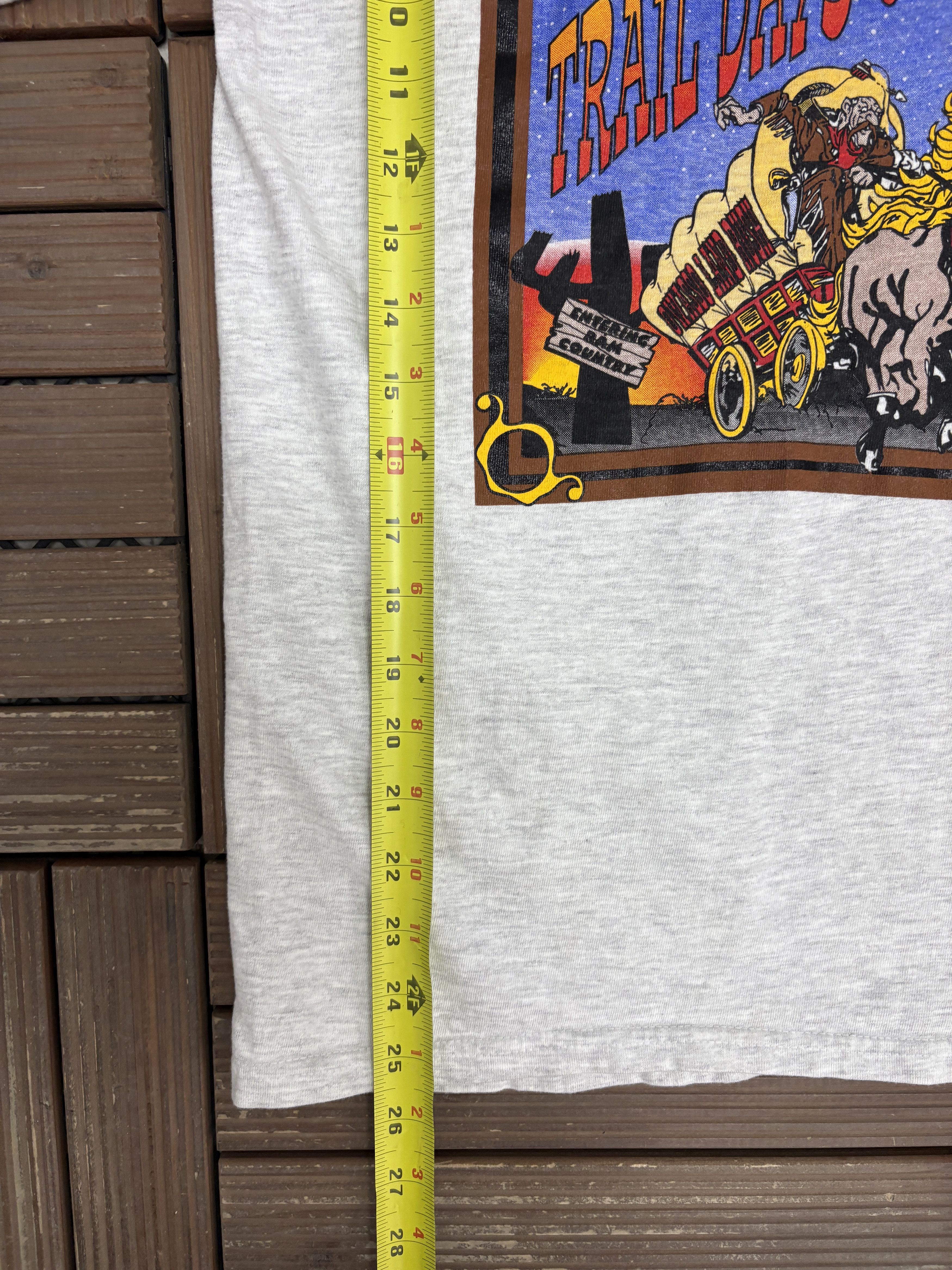 Vintage Owasso, Oklahoma Trail Days '97 Vintage Grey Tee Size US S / EU 44-46 / 1 - 7 Thumbnail