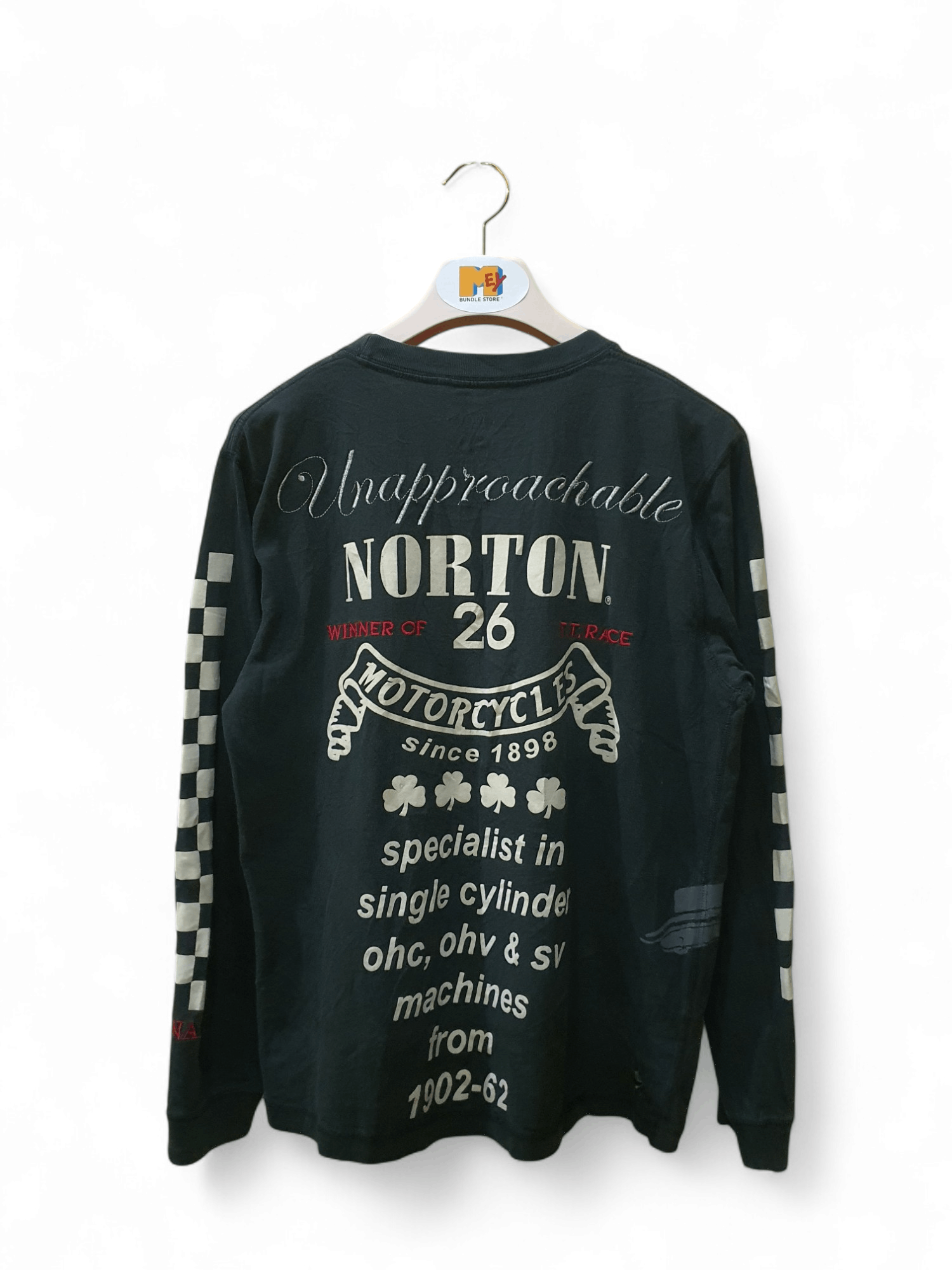 Norton Norton Motorcycles long-sleeve and a motorcycle graphic Size US L / EU 52-54 / 3 - 2 Thumbnail