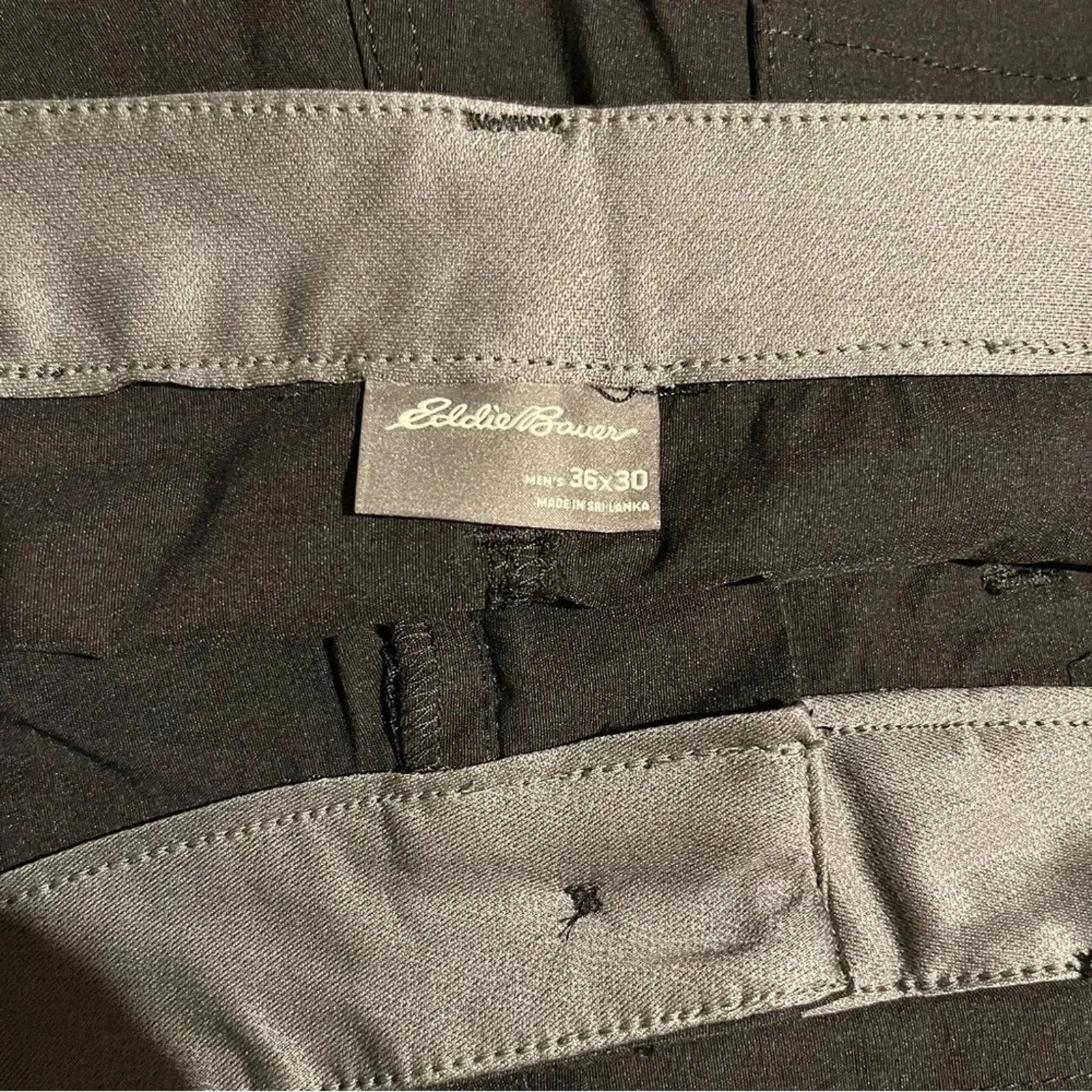 Eddie Bauer Eddie Bauer Convertible Tech Pants Size 36x30 Black Size US 36 / EU 52 - 7 Thumbnail
