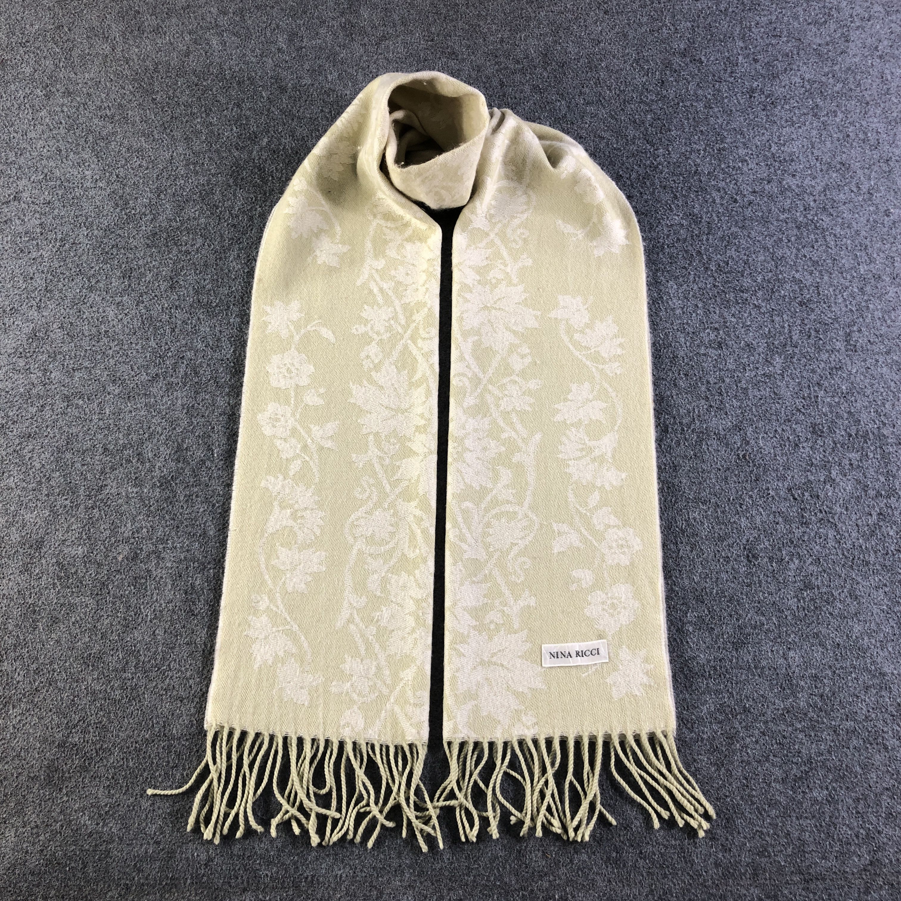 Nina Ricci Nina Ricci Plain Wool Scarf Muffler Neckwear V2756 Size ONE SIZE - 1 Thumbnail