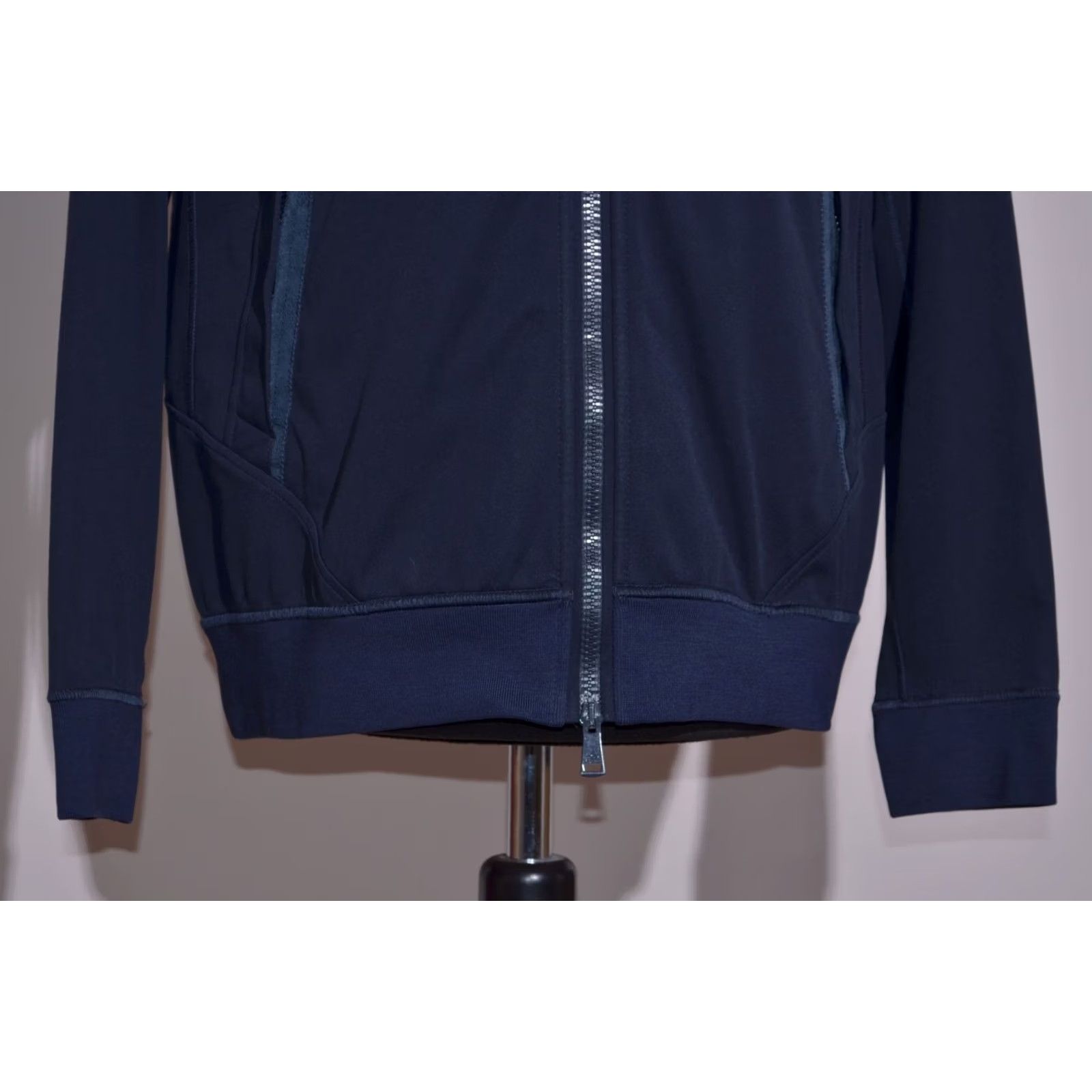 Paul & Shark Paul & Shark Yachting Navy Sharkshell Full Zip Jacket Waterproof Stretch M Jacket Men XS? (invalid) Size US M / EU 48-50 / 2 - 3 Thumbnail