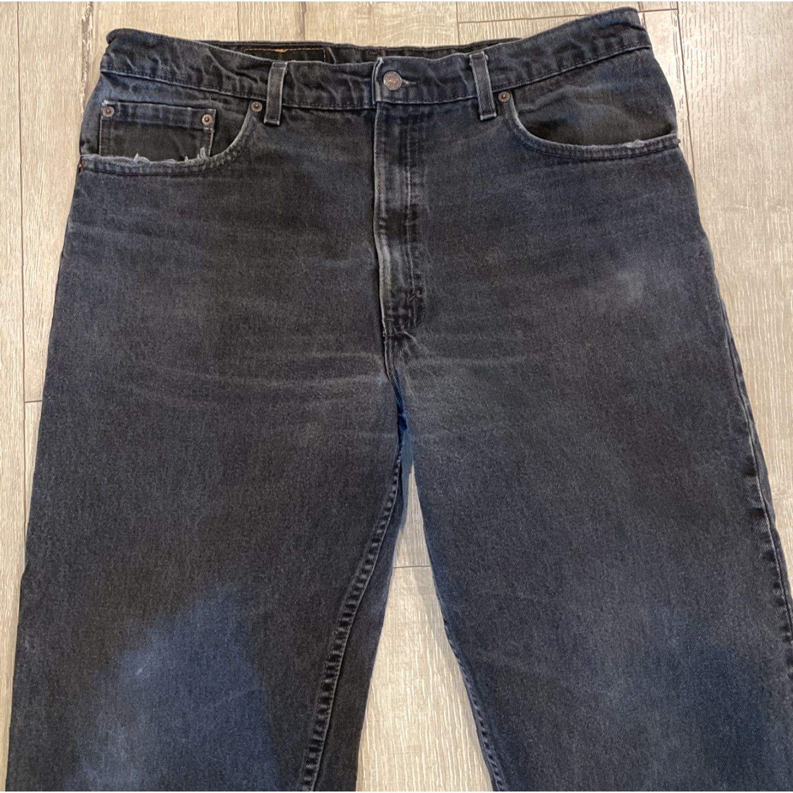 Levi's VINTAGE Levi's 550 Tapered Jeans 38x31 Distressed Black USA 90s Unisex Size 26" / US 2 / IT 38 - 5 Thumbnail