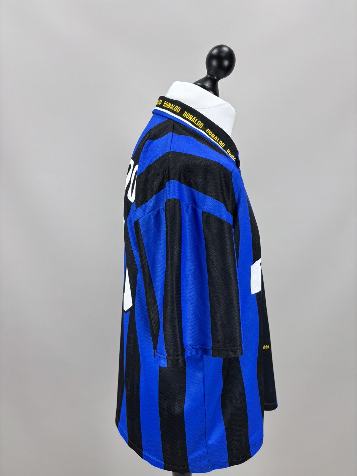 Other Mens t shirt Inter Milan Ronaldo Size L Color Blue Size US L / EU 52-54 / 3 - 6 Thumbnail