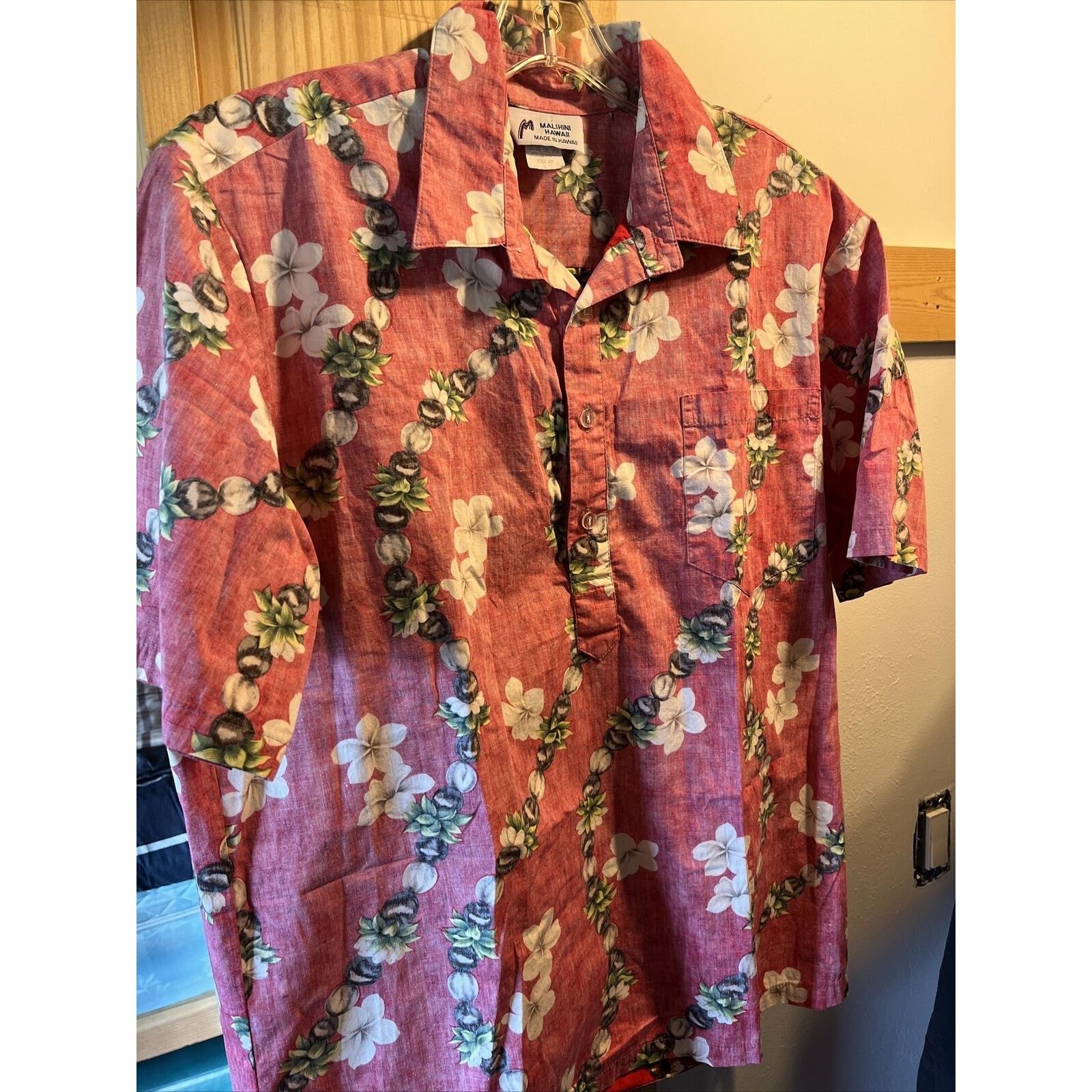 Other Malihini VTG Men's L Red SS 1/2 Button Cotton Hawaiian Shirt Size US L / EU 52-54 / 3 - 6 Thumbnail