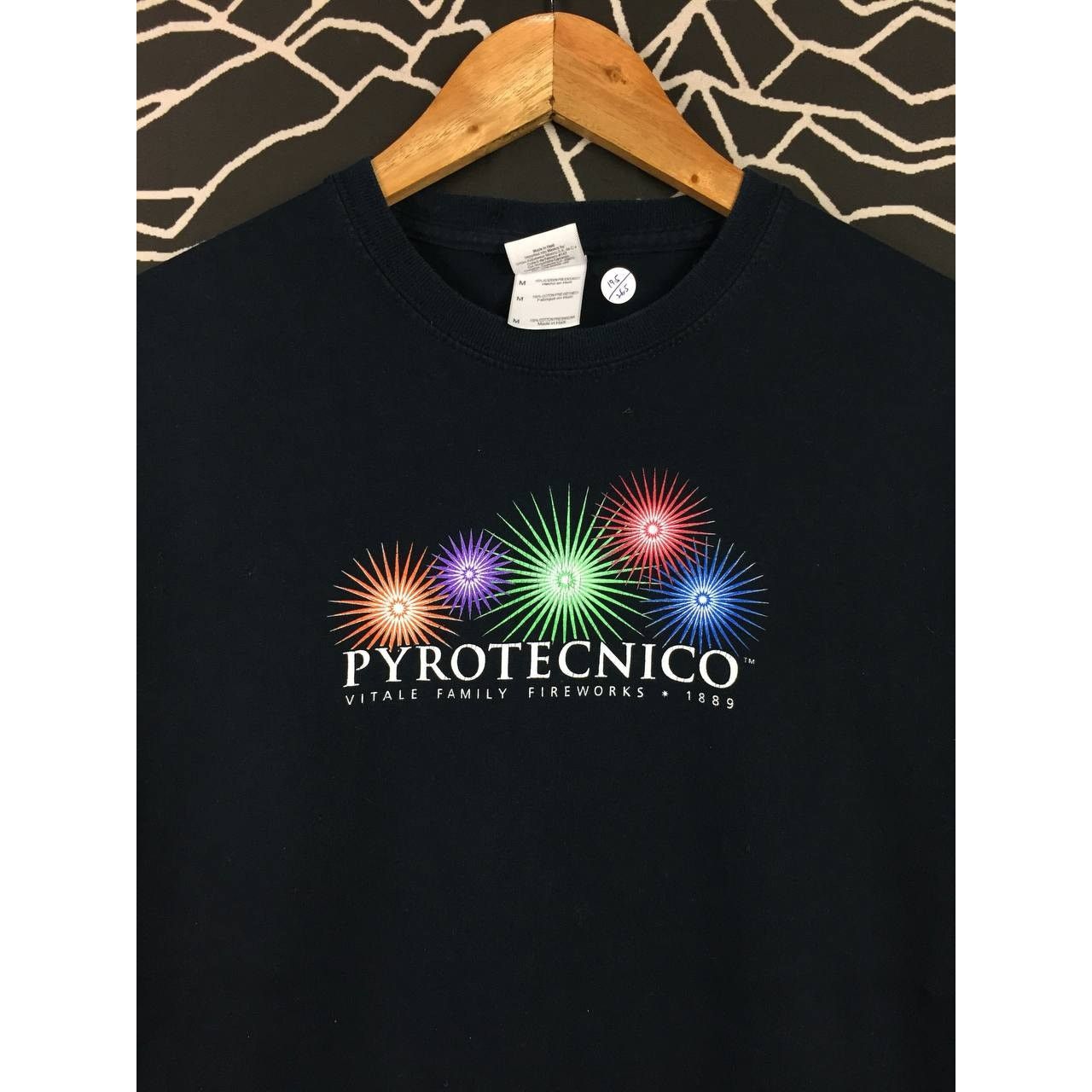 Vintage Pyrotecnico Vitale Family Fireworks Graphic Art Promo Tee Size US M / EU 48-50 / 2 - 3 Thumbnail