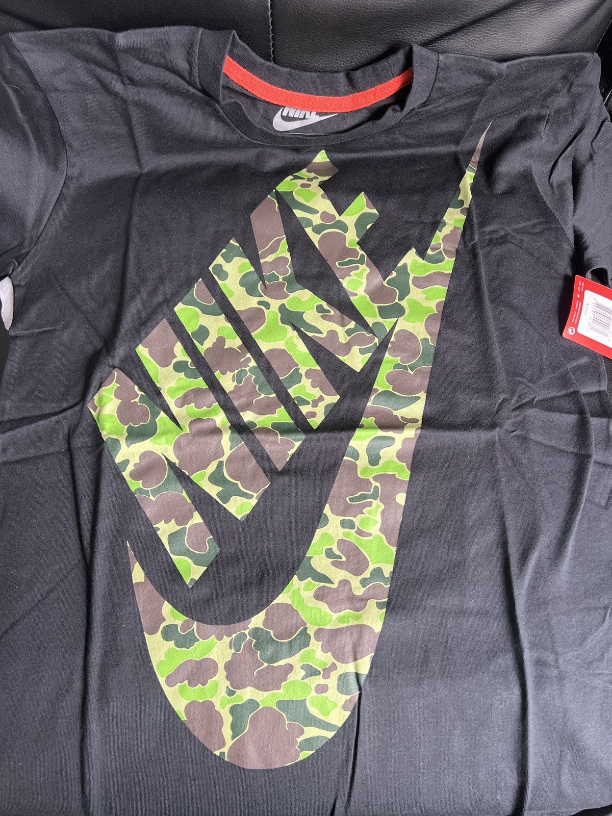 Nike Black Nike Camo Tee Size Small (Japan Exclusive!!) Size US S / EU 44-46 / 1 - 2 Thumbnail