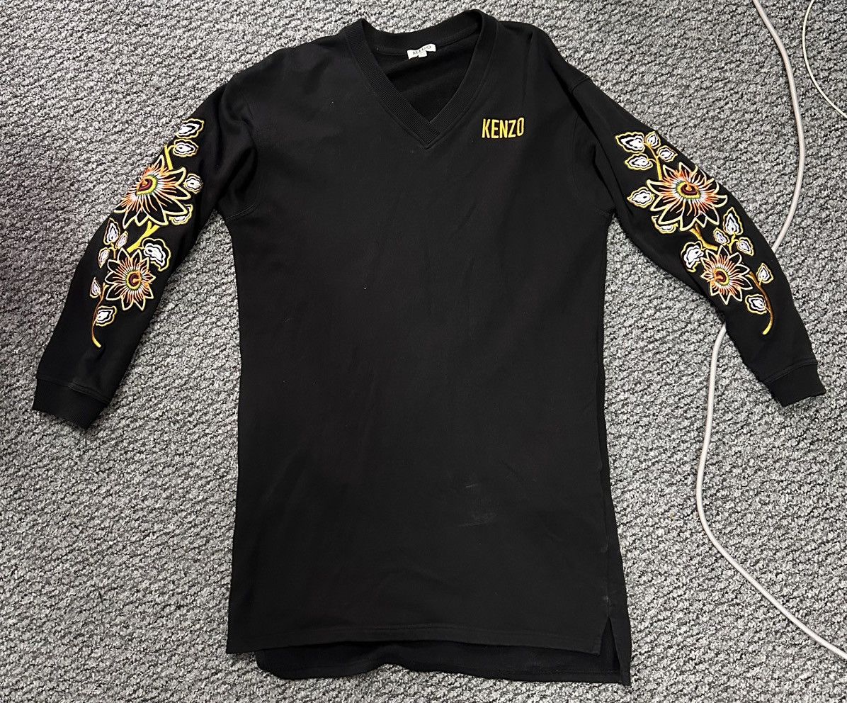 Kenzo KENZO PASSION FLOWER EMBROIDERED V-NECK SWEATSHIRT BLACK Size US XS / EU 42 / 0 - 1 Thumbnail