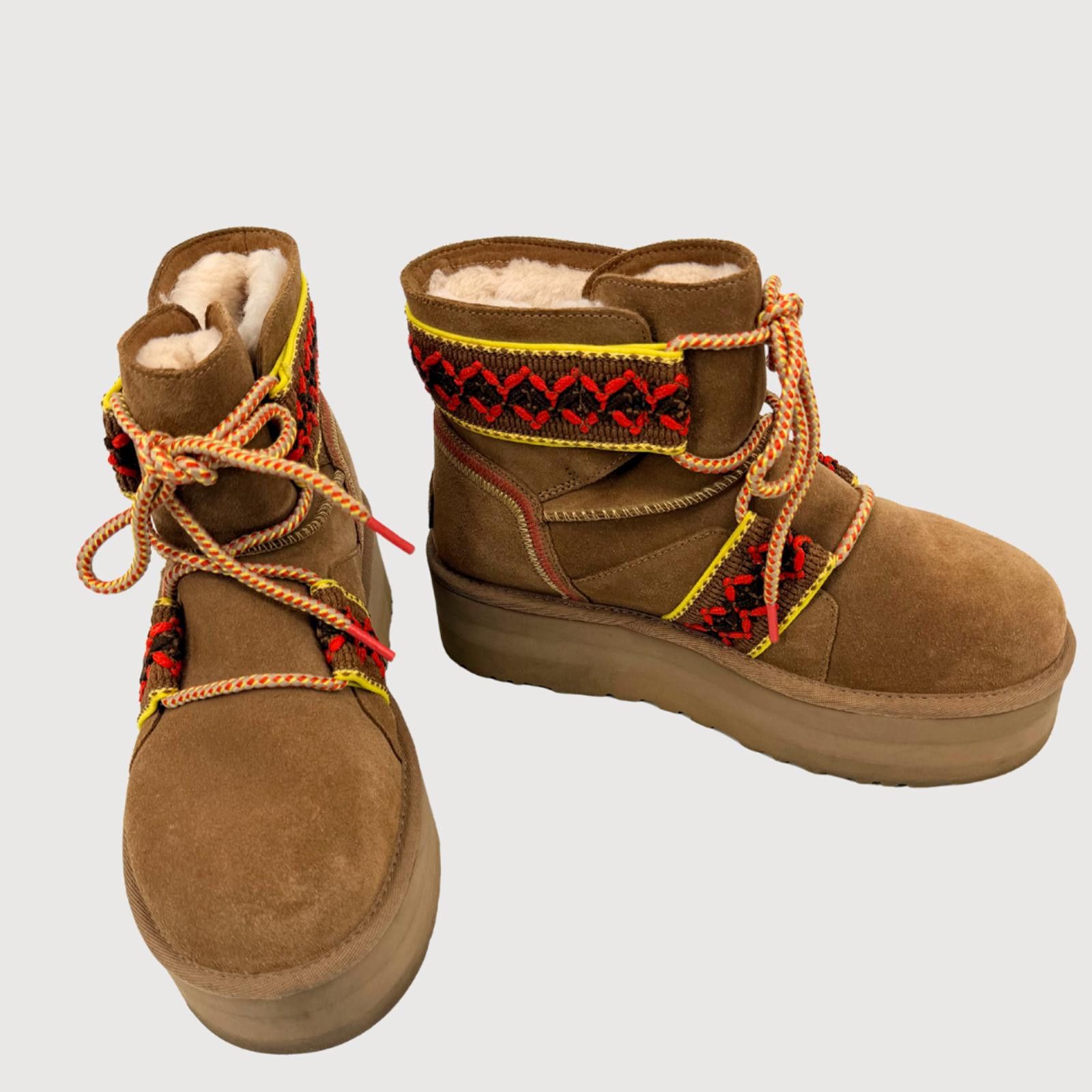 Ugg UGG Classic Mini II Braid Platform Camel Boots 9 Size US 9 / IT 39 - 1 Thumbnail