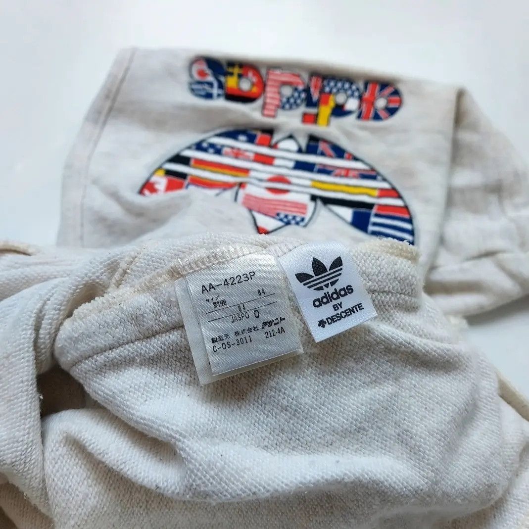 Adidas × Vintage Vintage 90s Adidas Big Logo Spell Out Sweat Pants Shorts Size US 32 / EU 48 - 4 Thumbnail