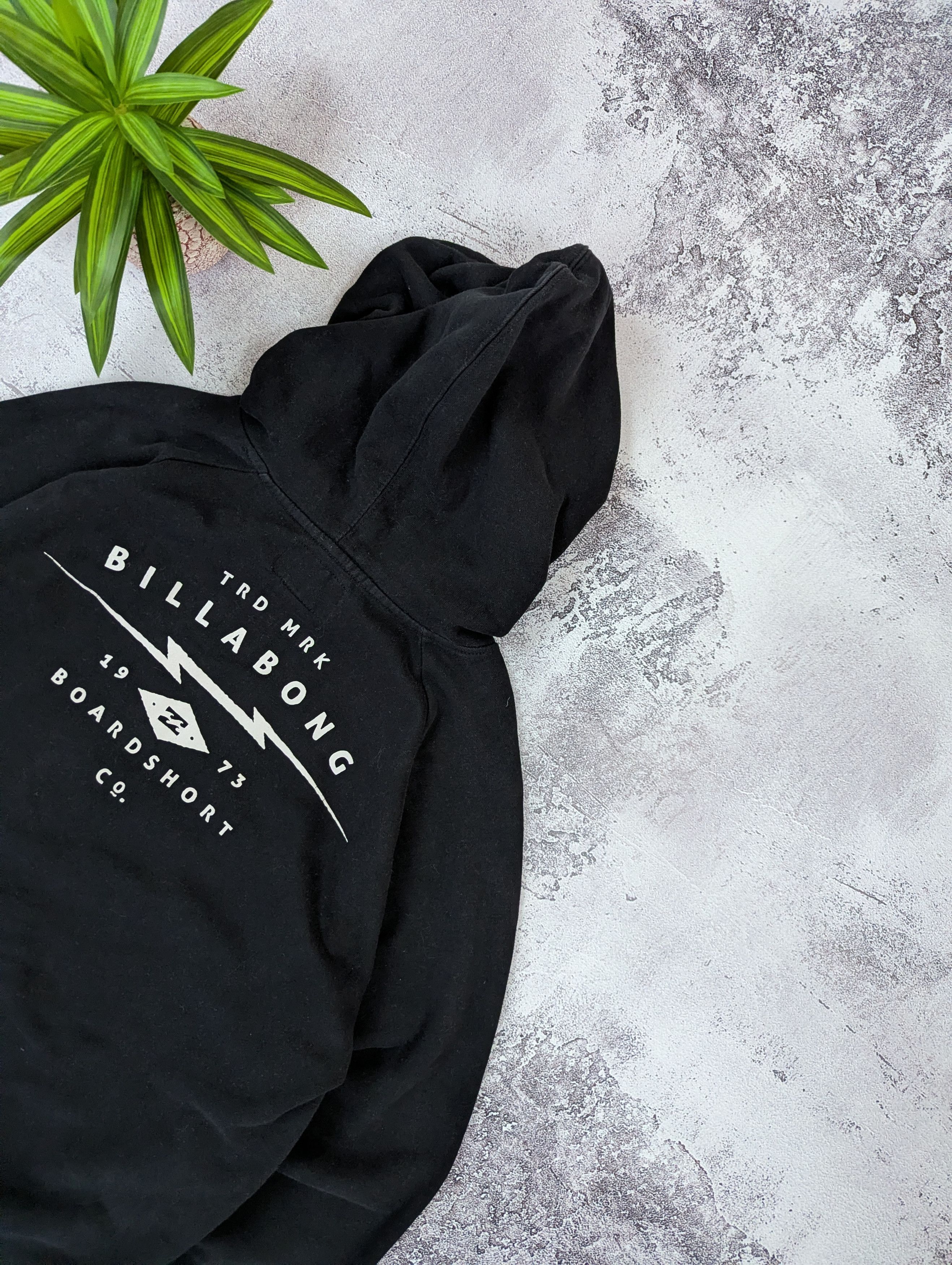 Billabong Billabong Hoodie Black Logo Surf Skate Size L Vintage Size US L / EU 52-54 / 3 - 4 Thumbnail