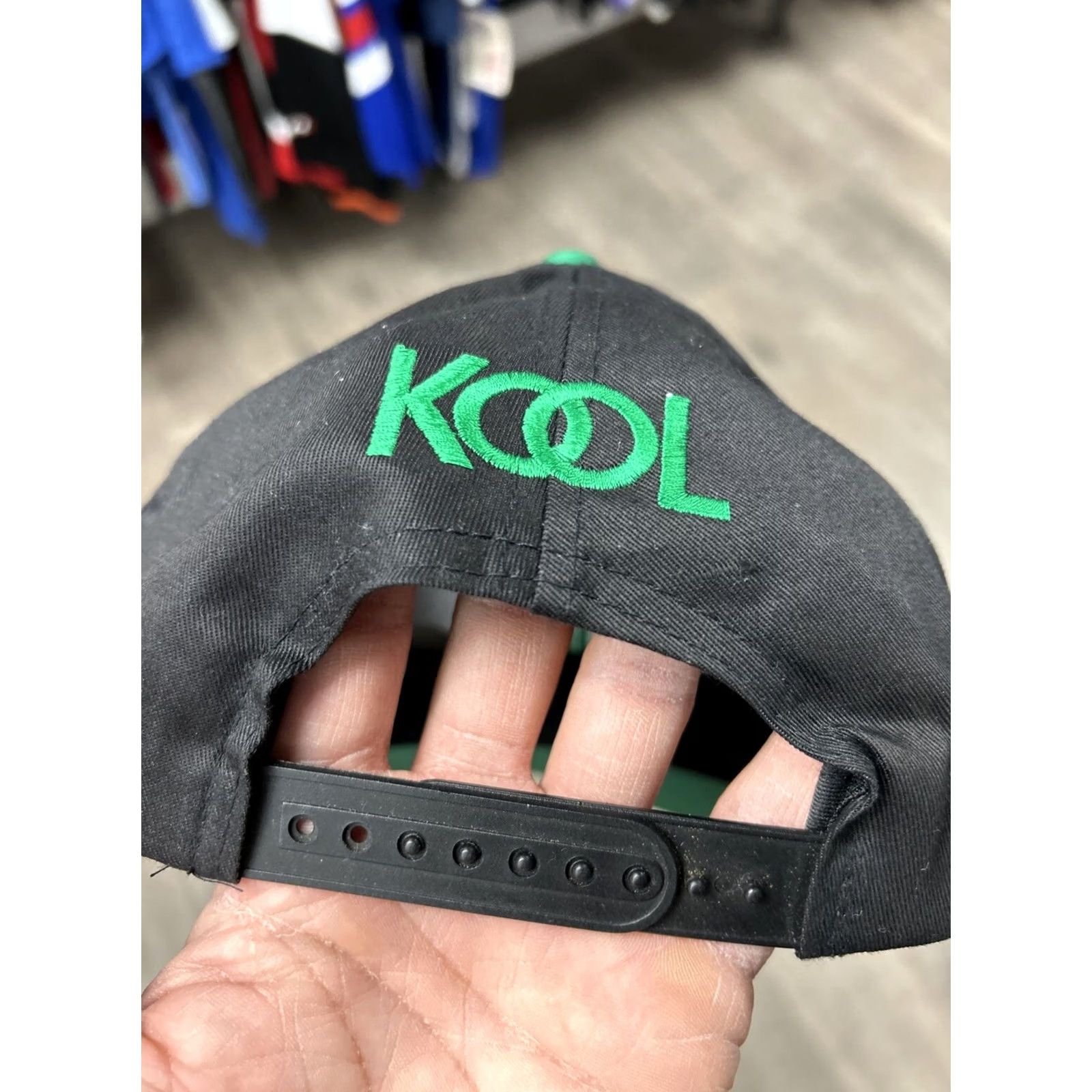 Vintage VINTAGE Kool Cigarettes Snapback Hat Cap K Black & Green Letter Adjustable 90s Logo Unisex Adults Size ONE SIZE - 3 Thumbnail