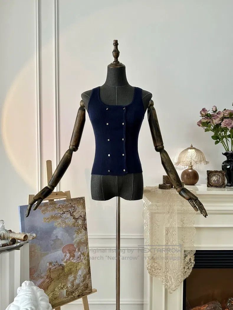 Chanel Chanel Knitted double-breasted vest Size XS / US 0-2 / IT 36-38 - 1 Thumbnail
