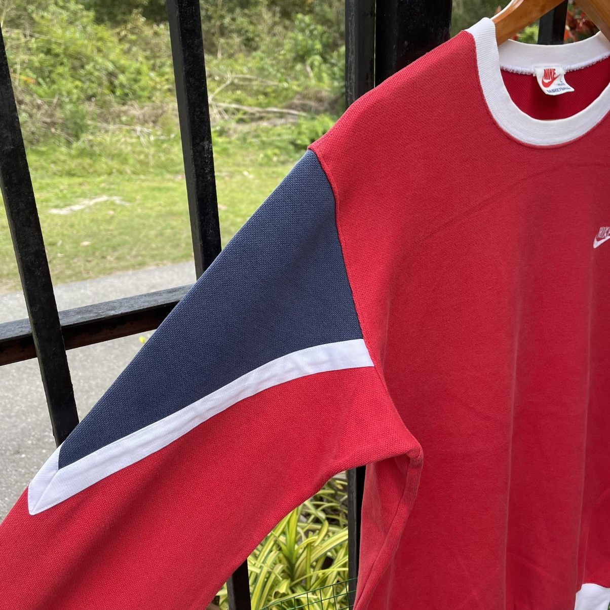 Nike 🔥Vintage 90s Nike Basketball X Snoopy Tricolour Sweatshirts Size US M / EU 48-50 / 2 - 8 Thumbnail
