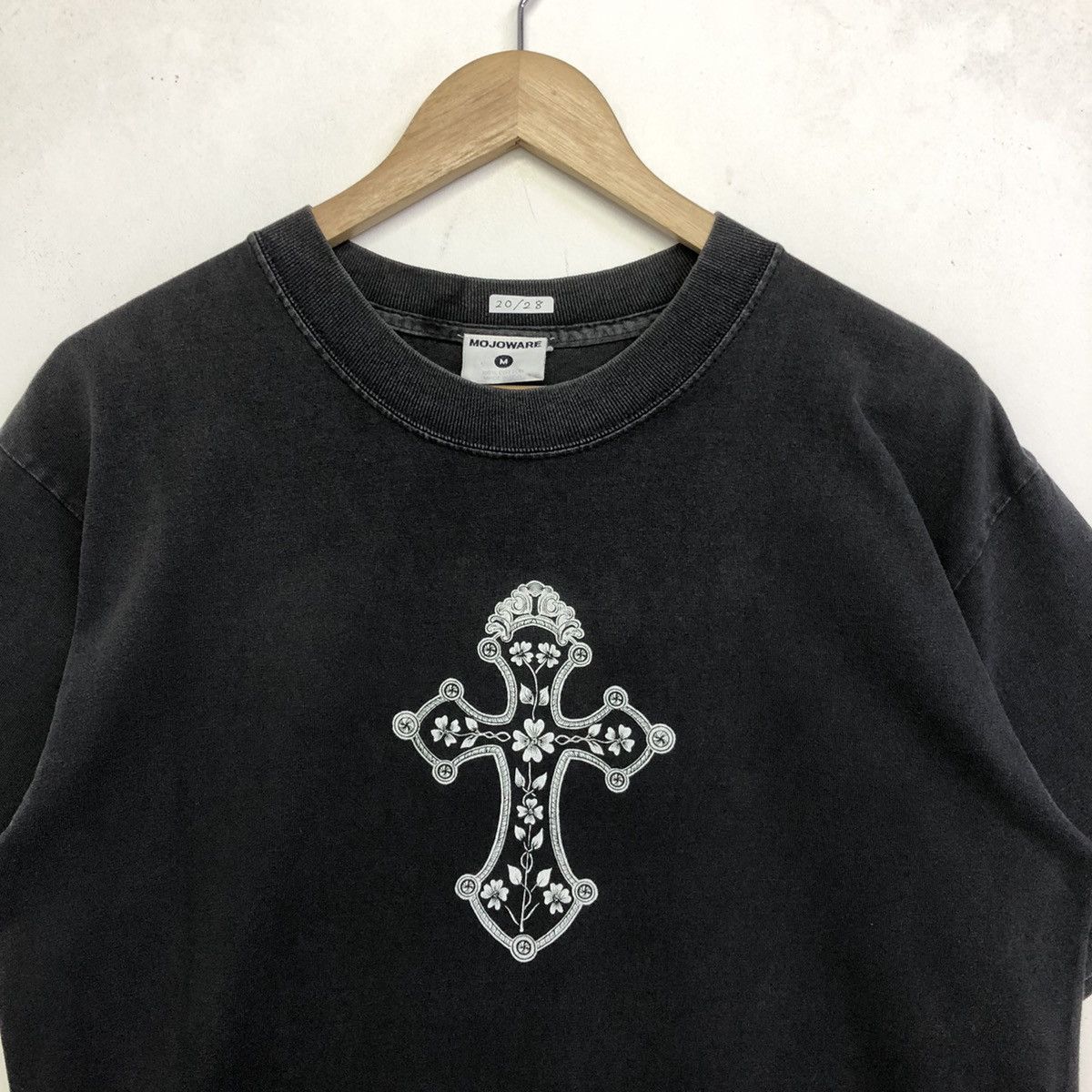 Japanese Brand × Vintage Vintage MOJOWARE Graphic Cross Tshirt Size US M / EU 48-50 / 2 - 2 Thumbnail